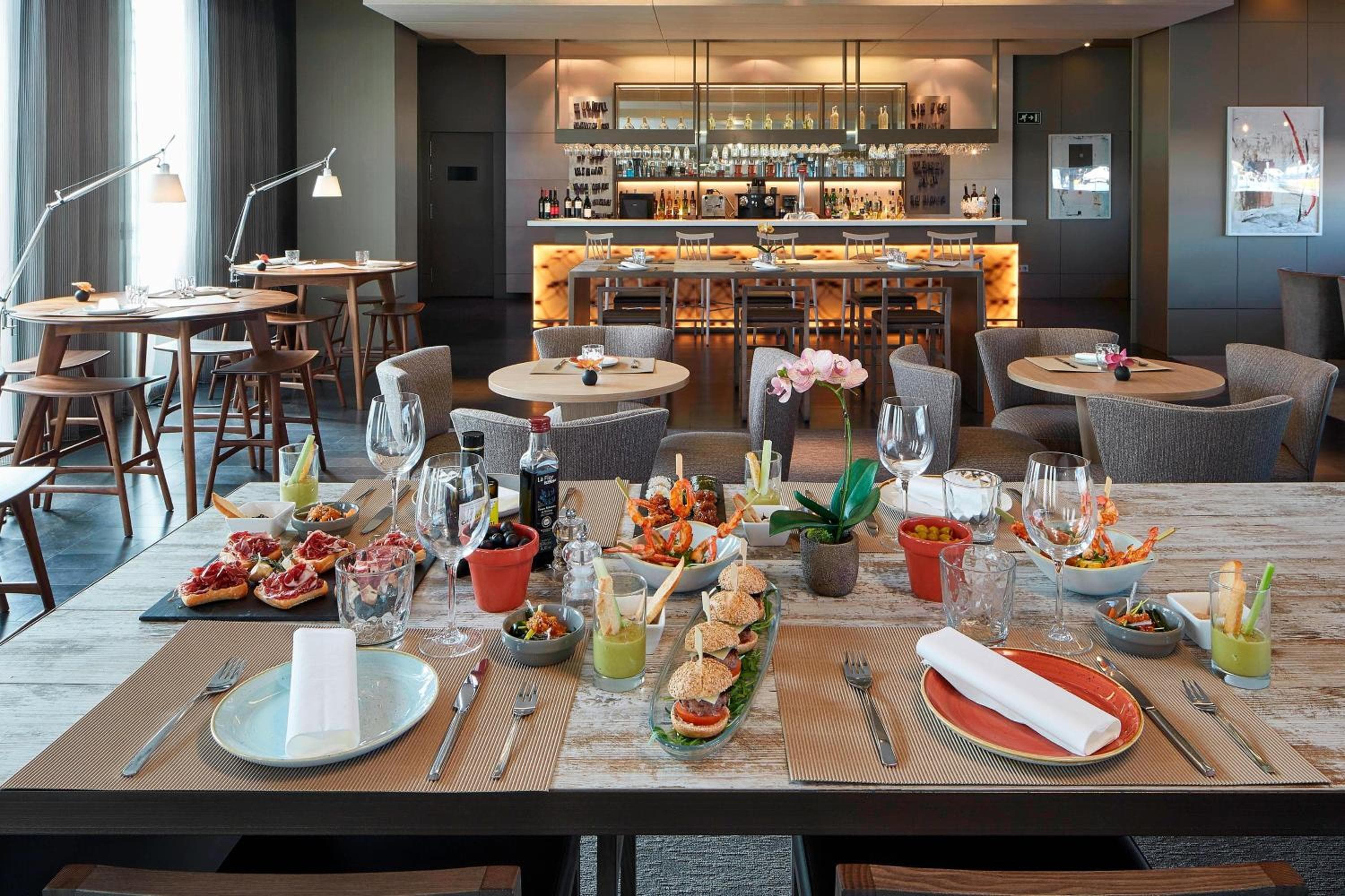 AC Hotel Sants by Marriott — 9