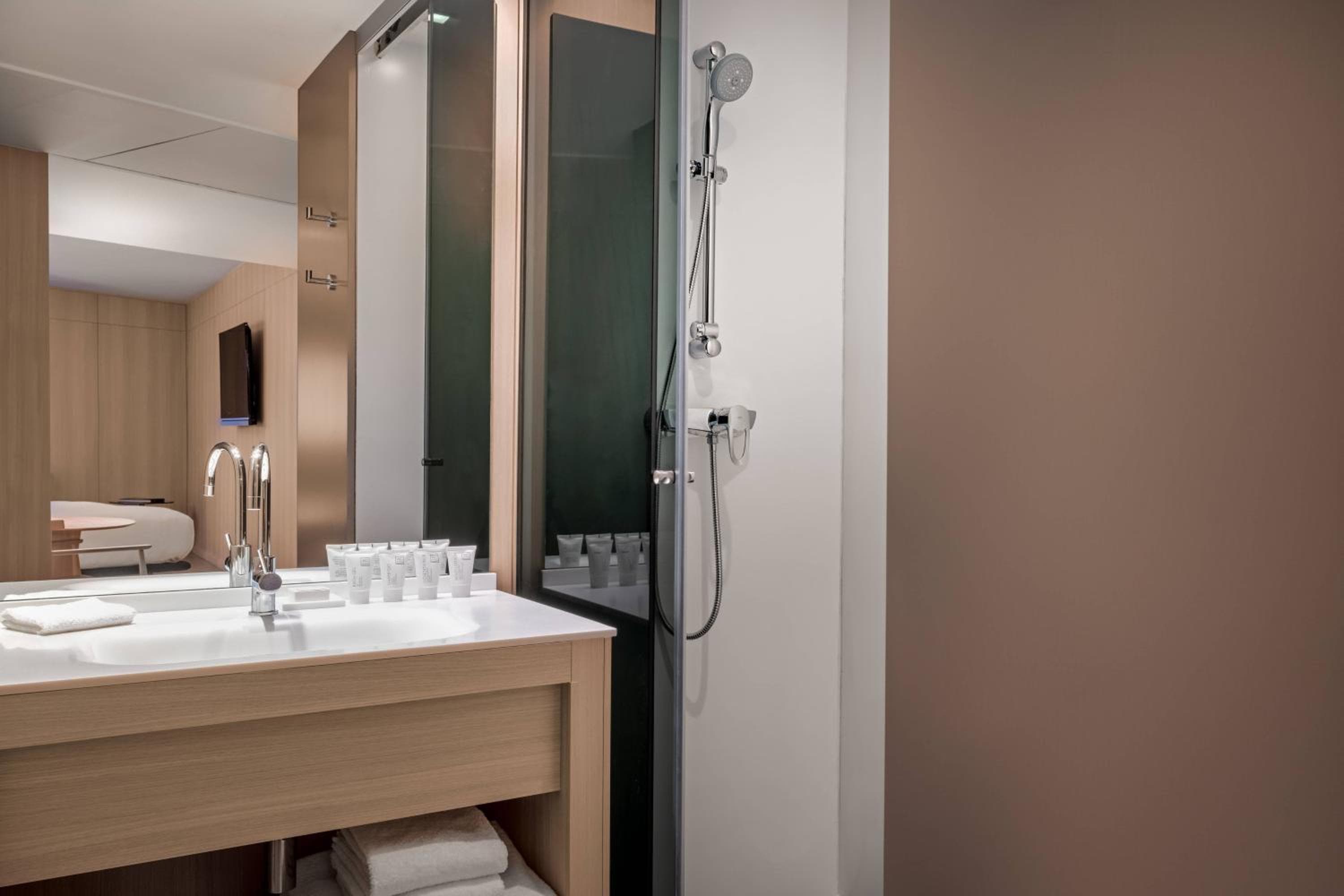 AC Hotel Sants by Marriott — 18