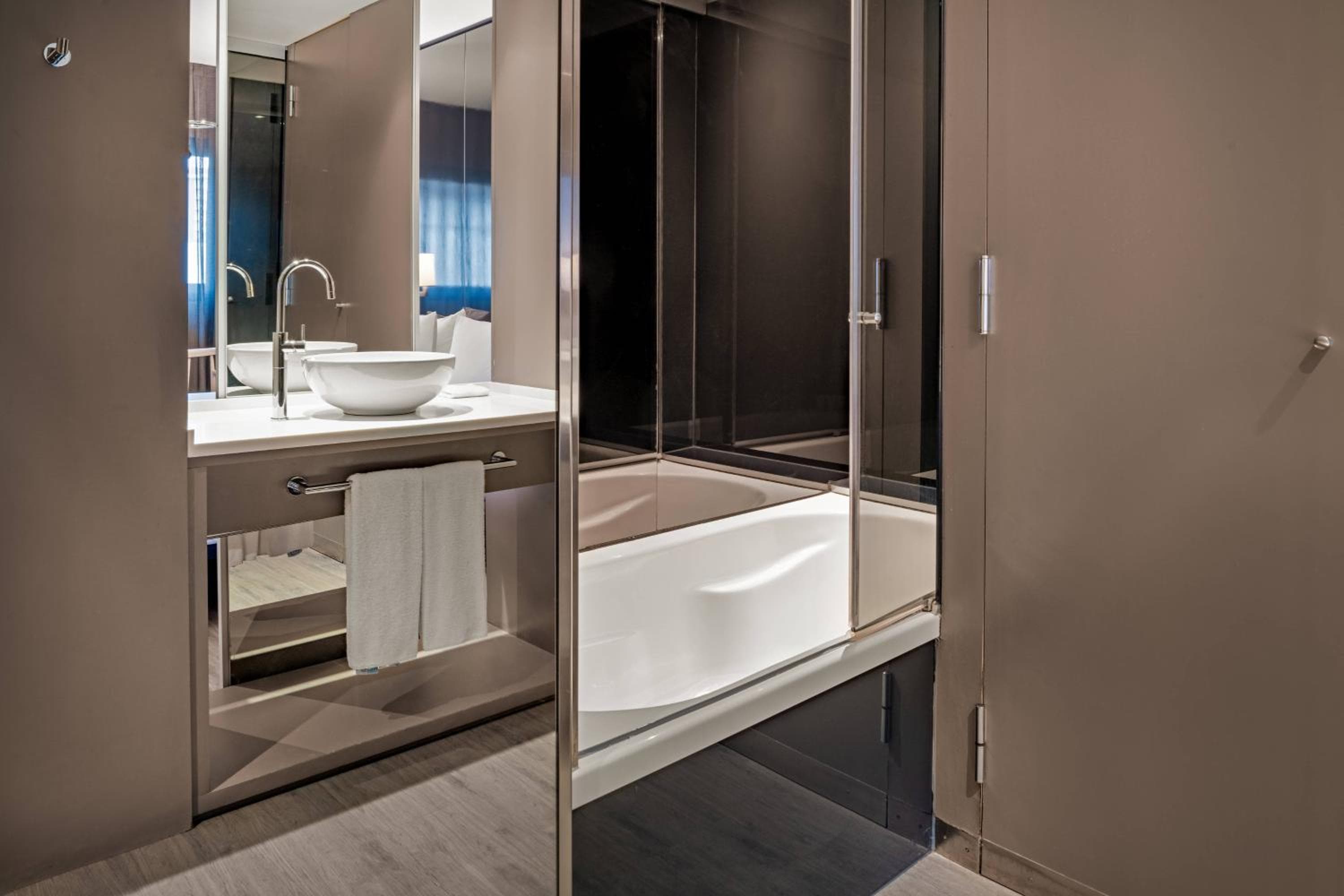 AC Hotel Sants by Marriott — 19