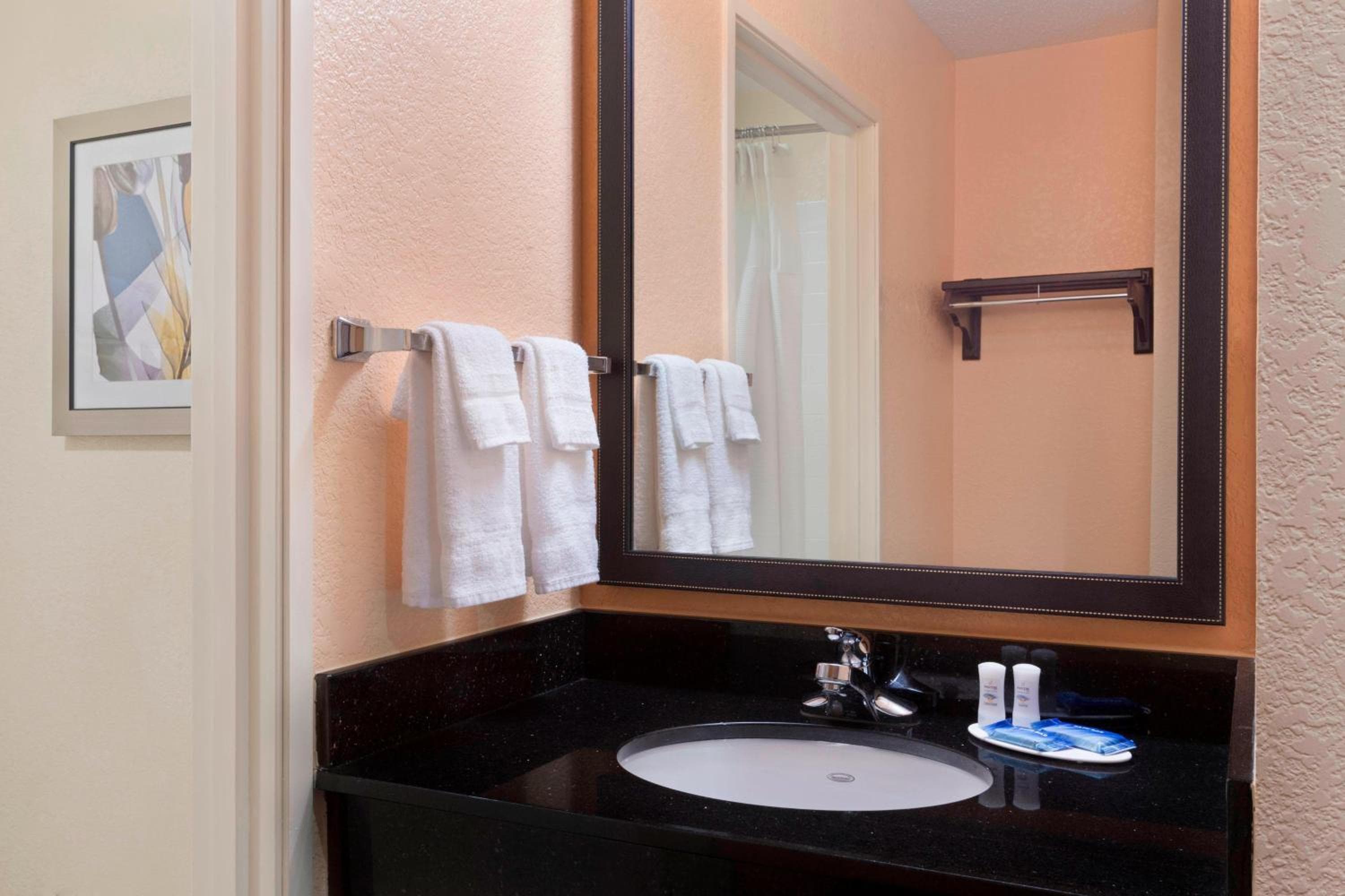 Fairfield Inn & Suites by Marriott Tampa Brandon — 14