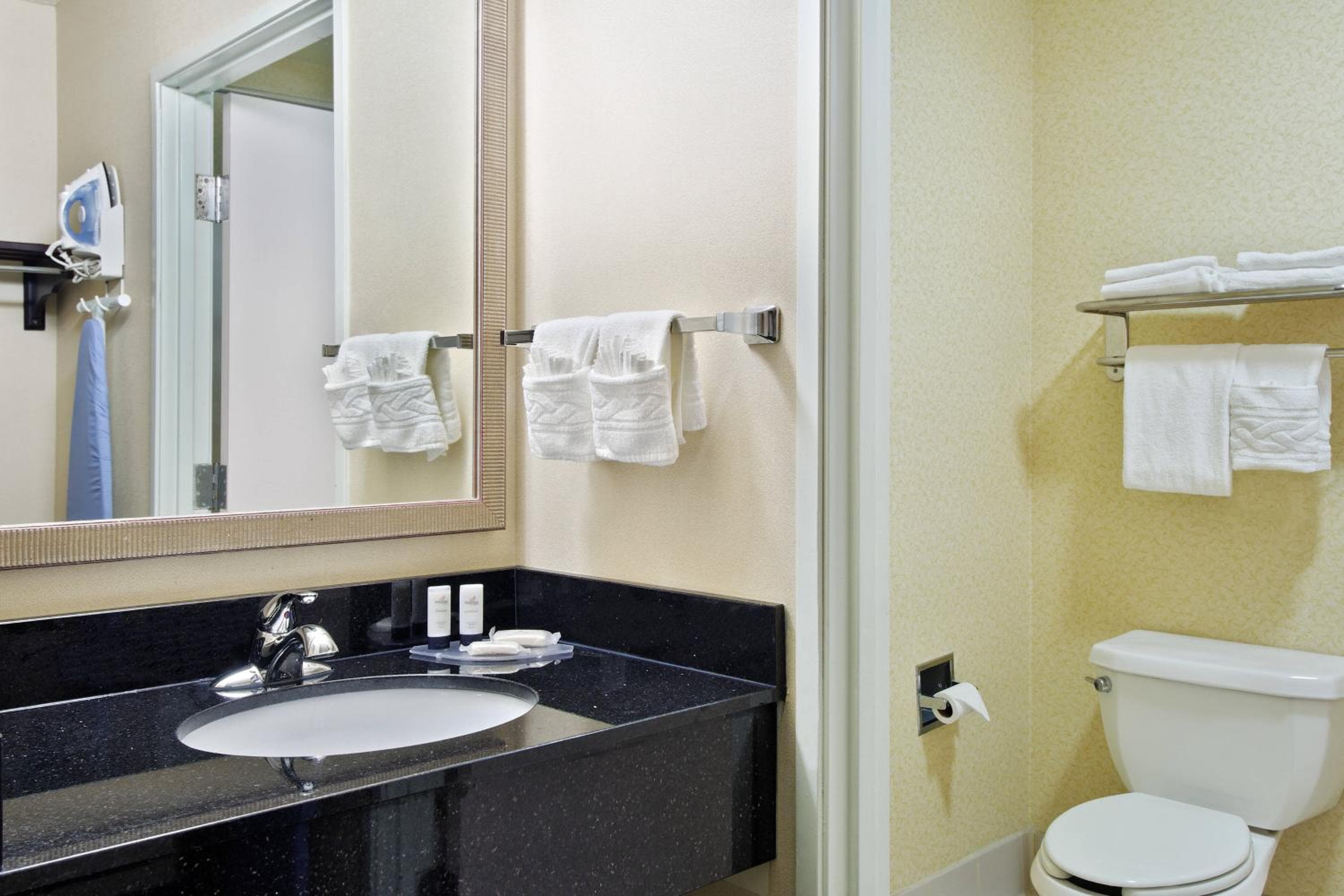 Fairfield Inn & Suites by Marriott Tampa Brandon — 11