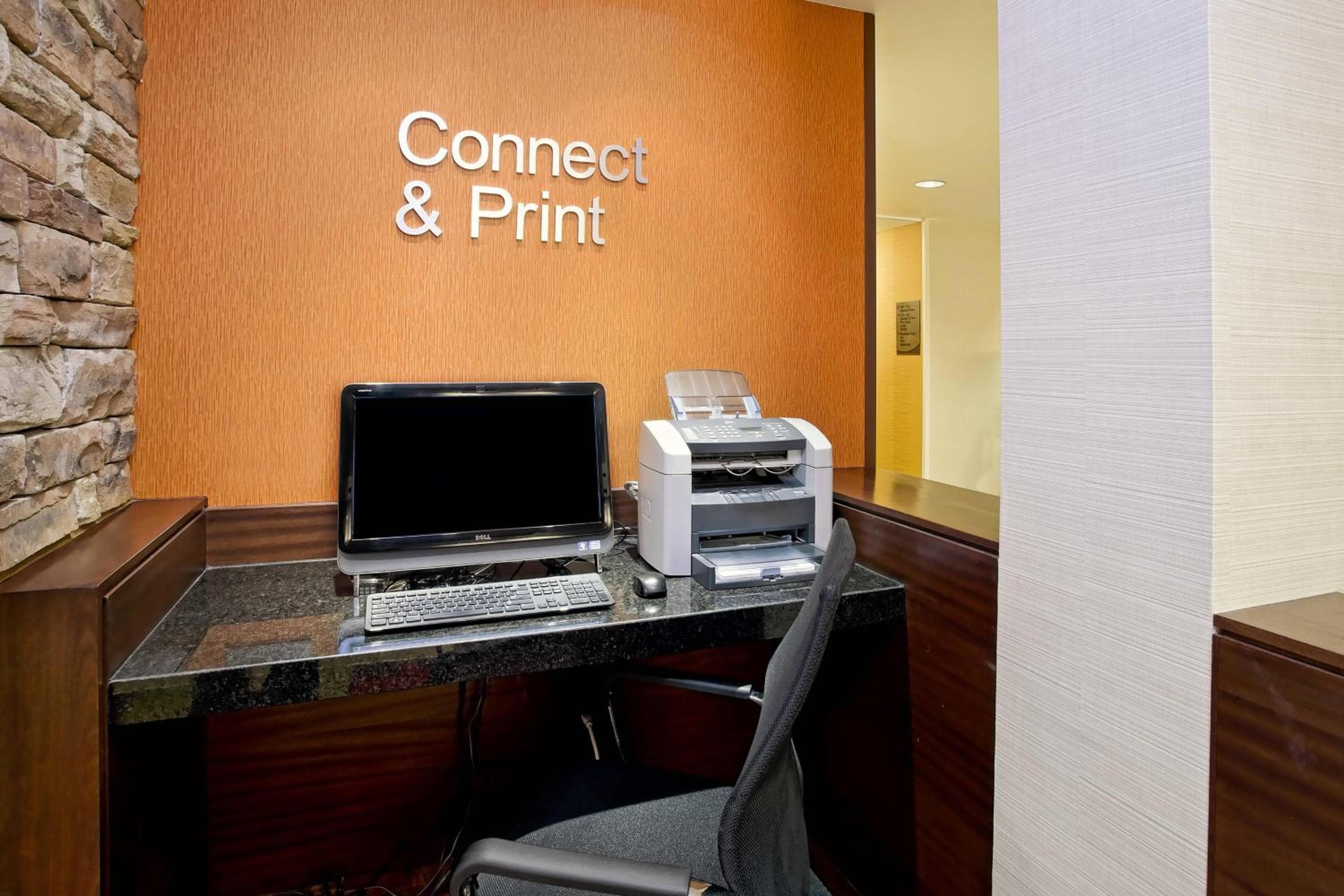 Fairfield Inn & Suites by Marriott Tampa Brandon — 17