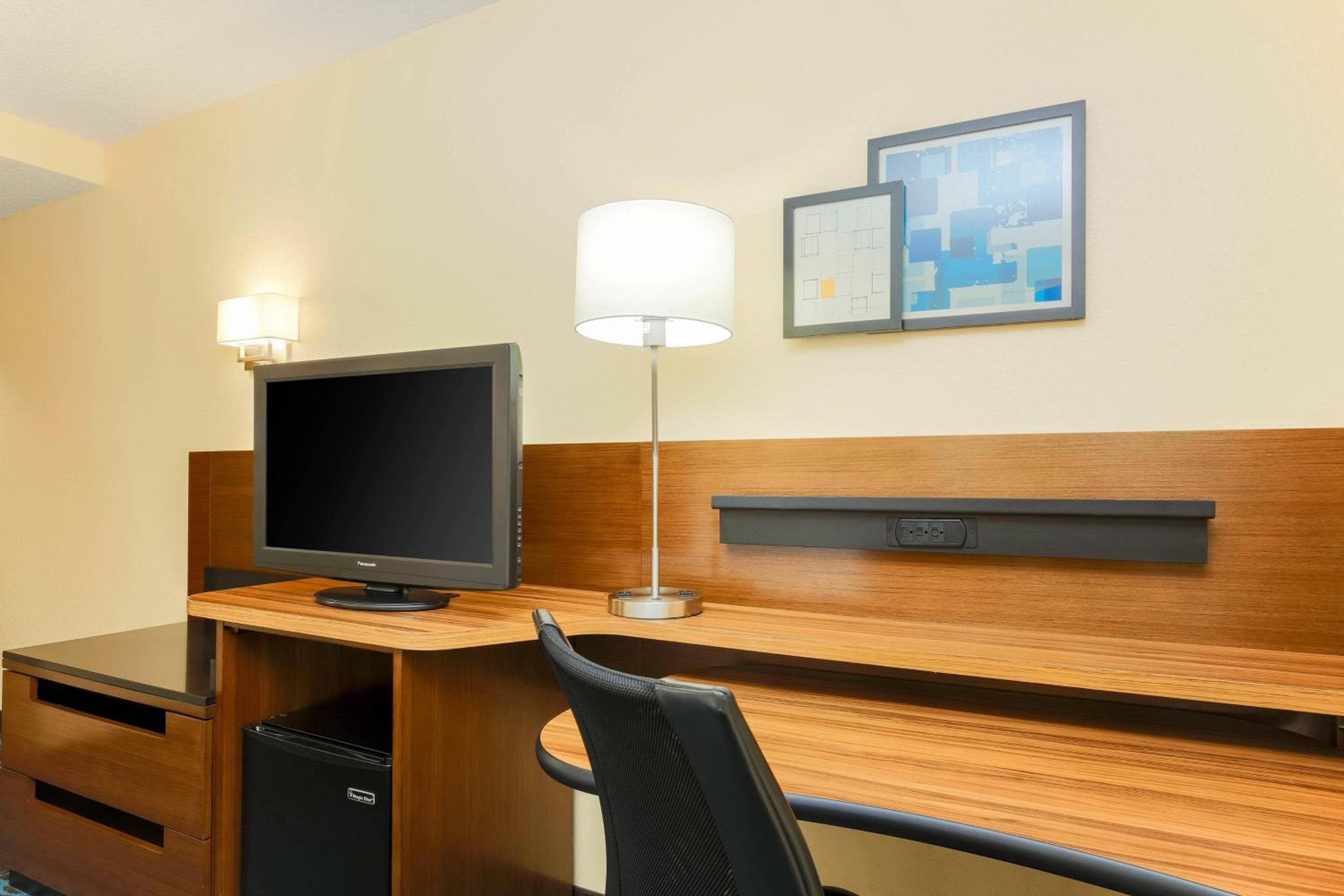 Fairfield Inn & Suites by Marriott Tampa Brandon — 8