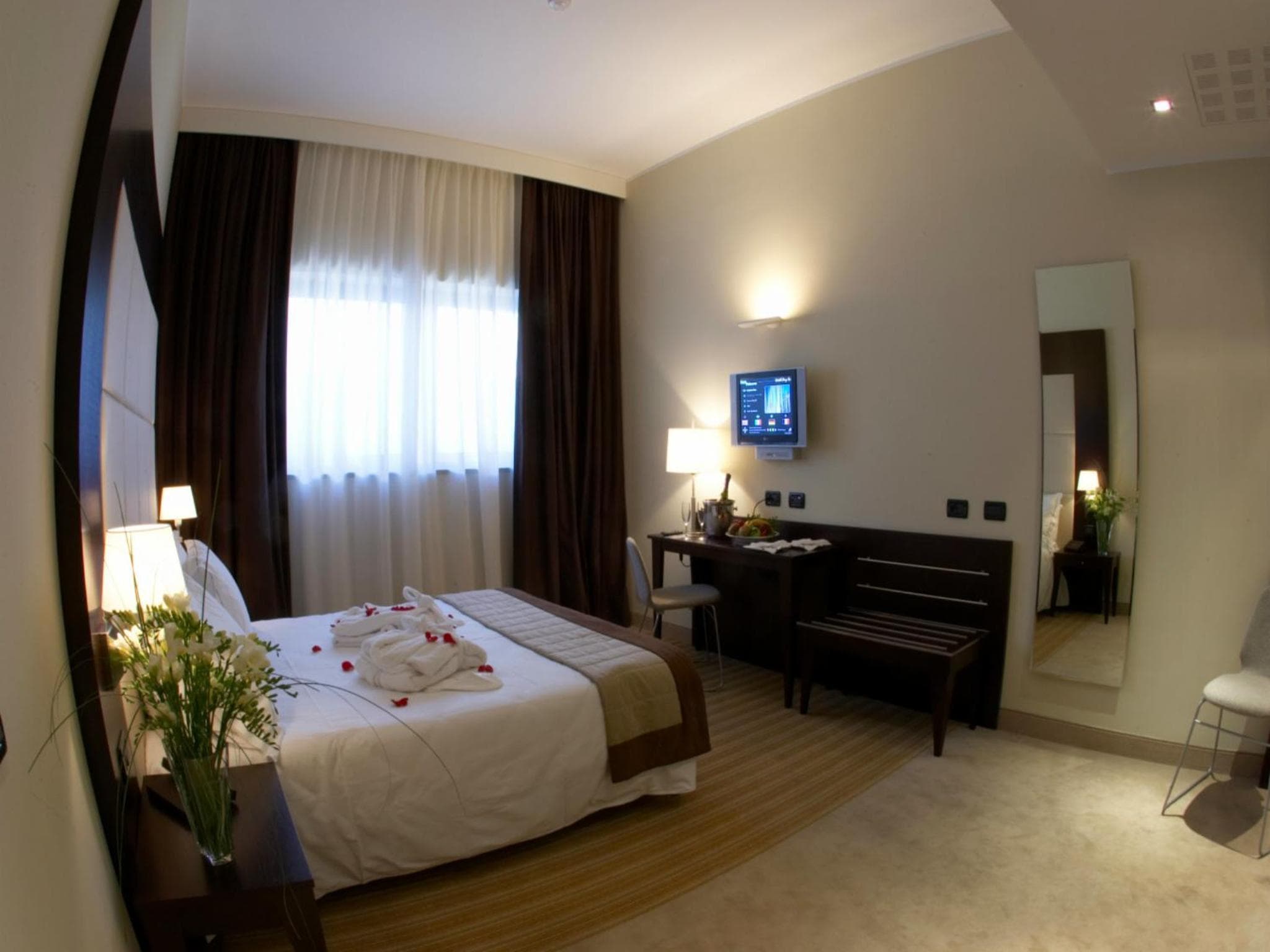 iH Hotels Milano Watt 13 — 17