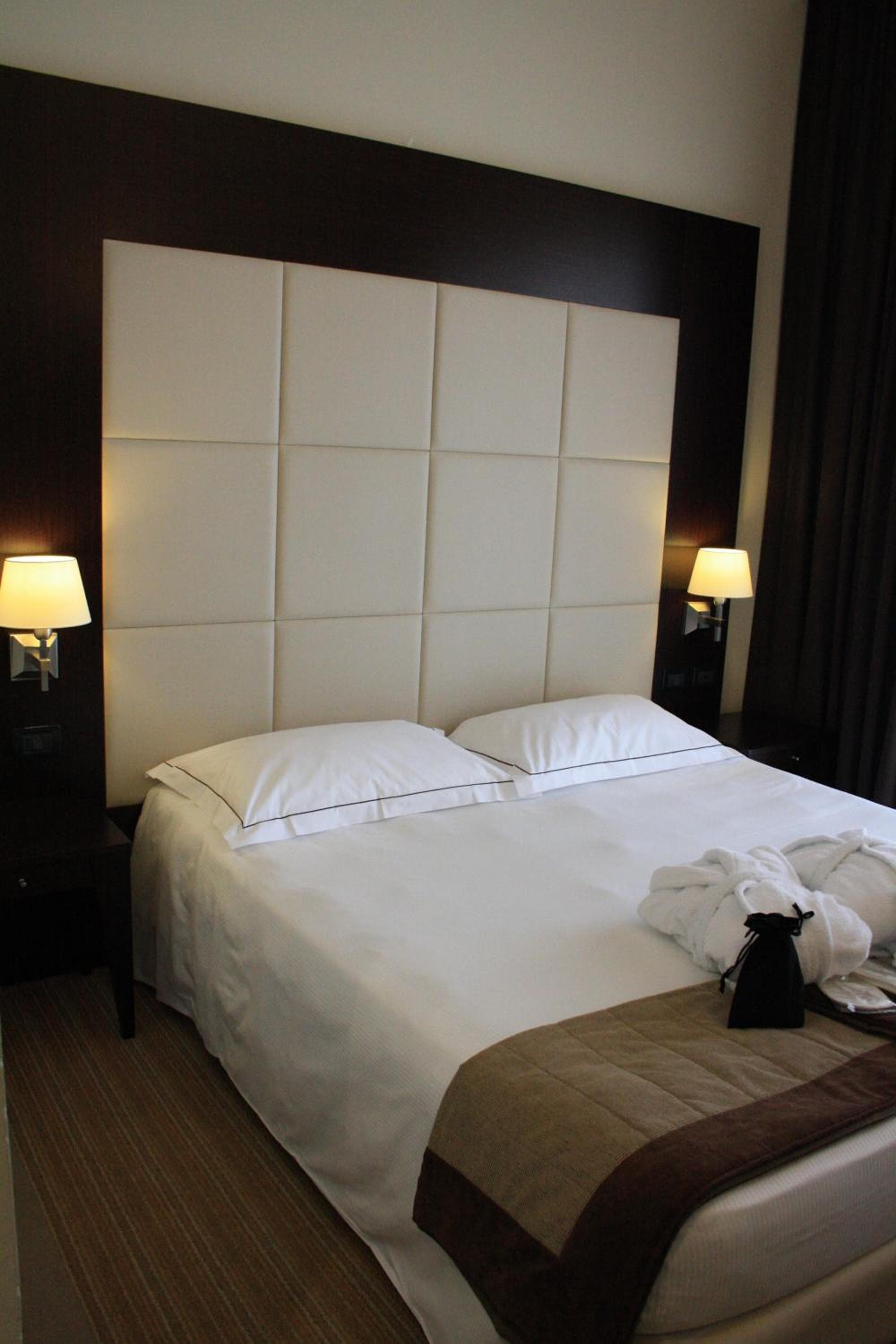 iH Hotels Milano Watt 13 — 26