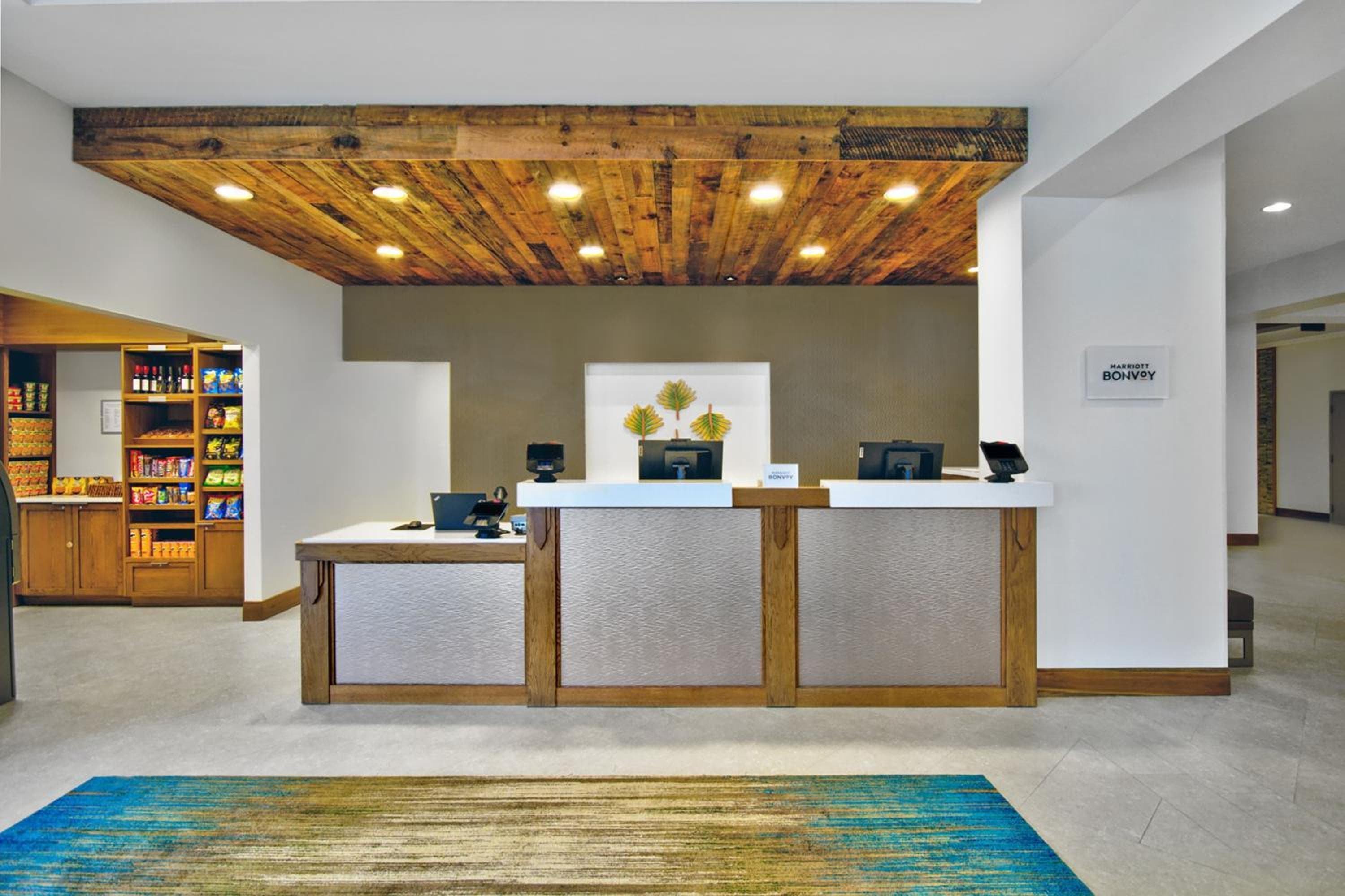 Fairfield by Marriott Inn & Suites Orlando presso il centro città di FLAMINGO CROSSINGS® — 4
