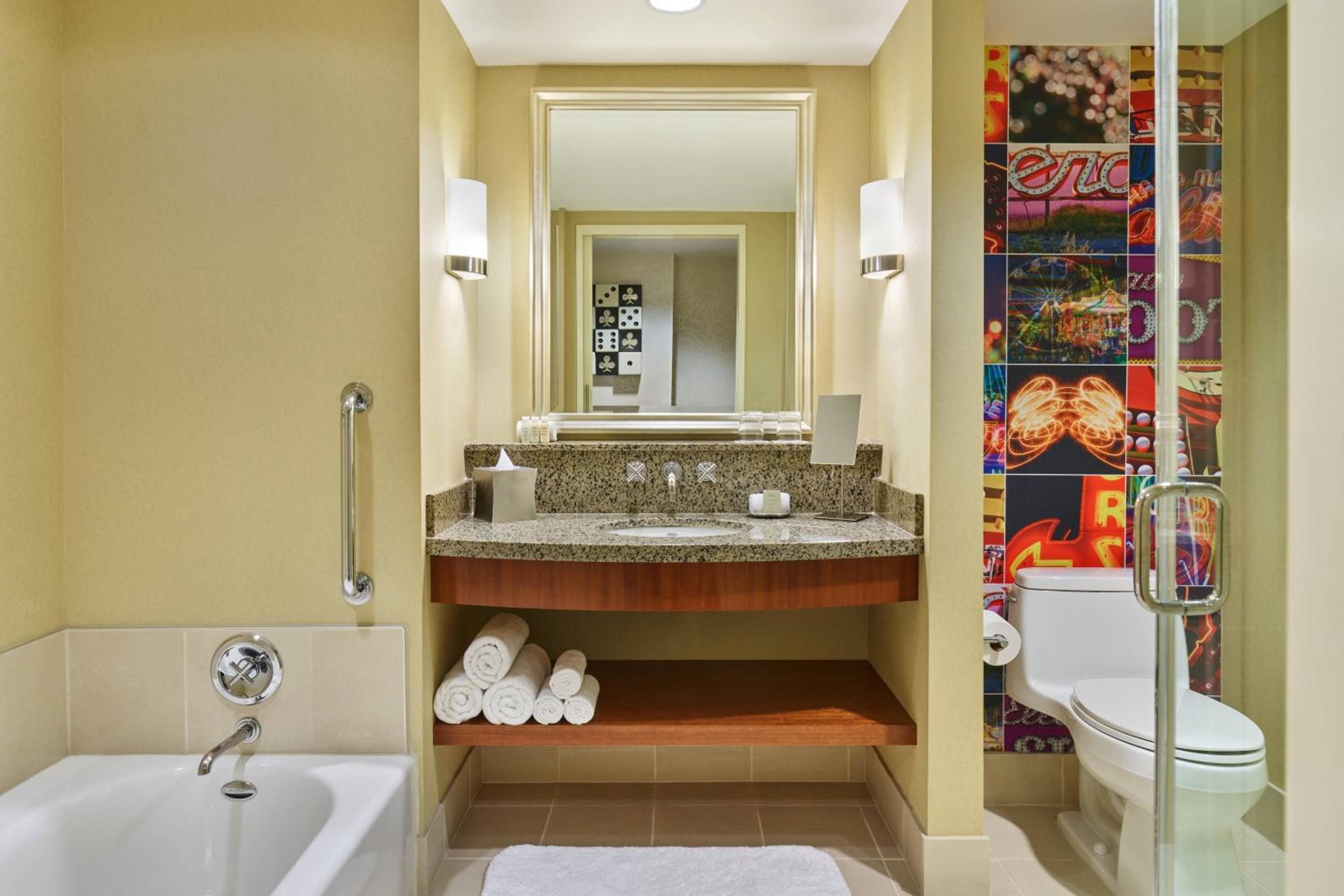 Renaissance Las Vegas Hotel — 8