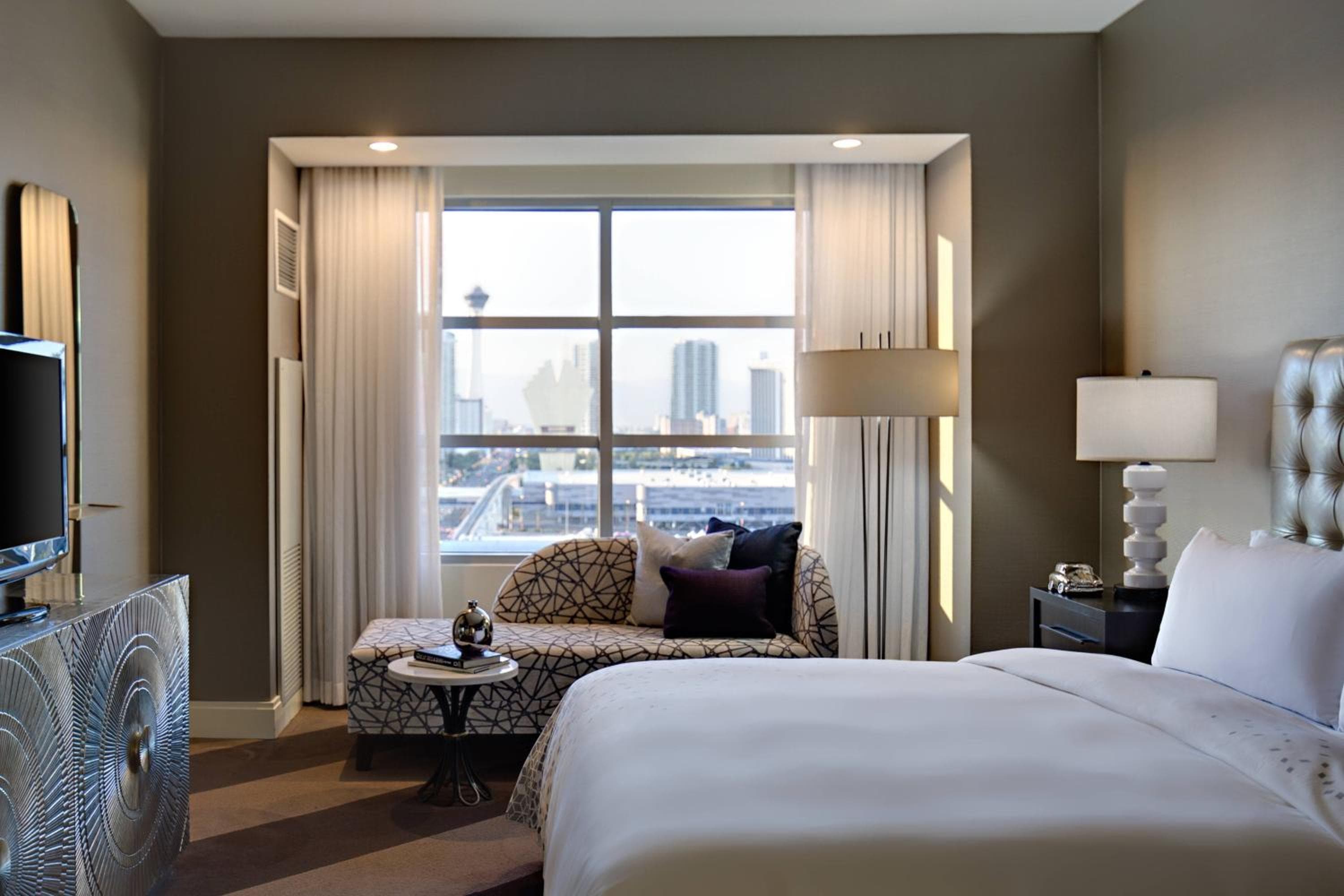 Renaissance Las Vegas Hotel — 23