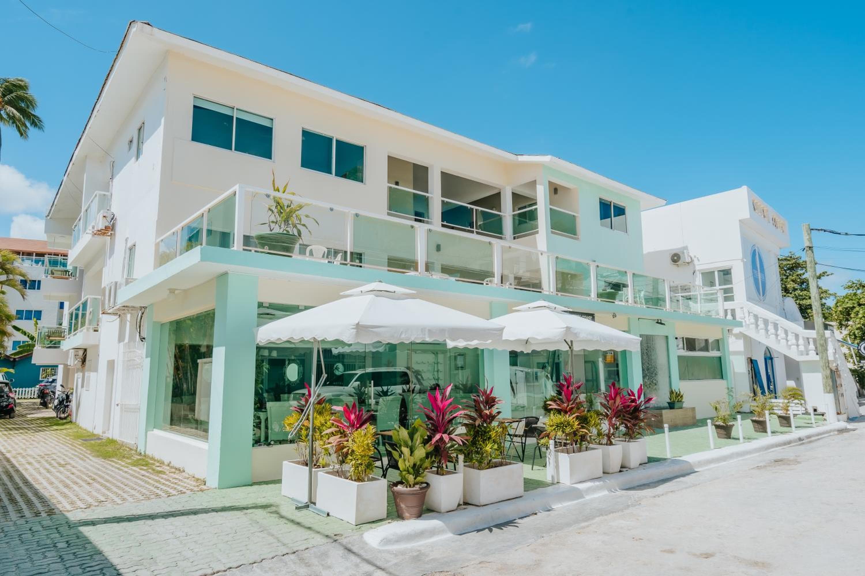 Hotel sulla spiaggia della costa verde — 1