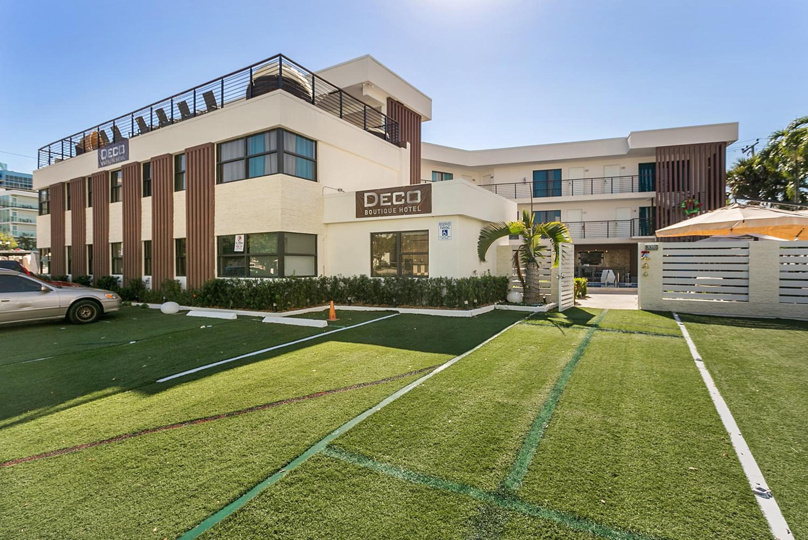 Deco Boutique Hotel — 1