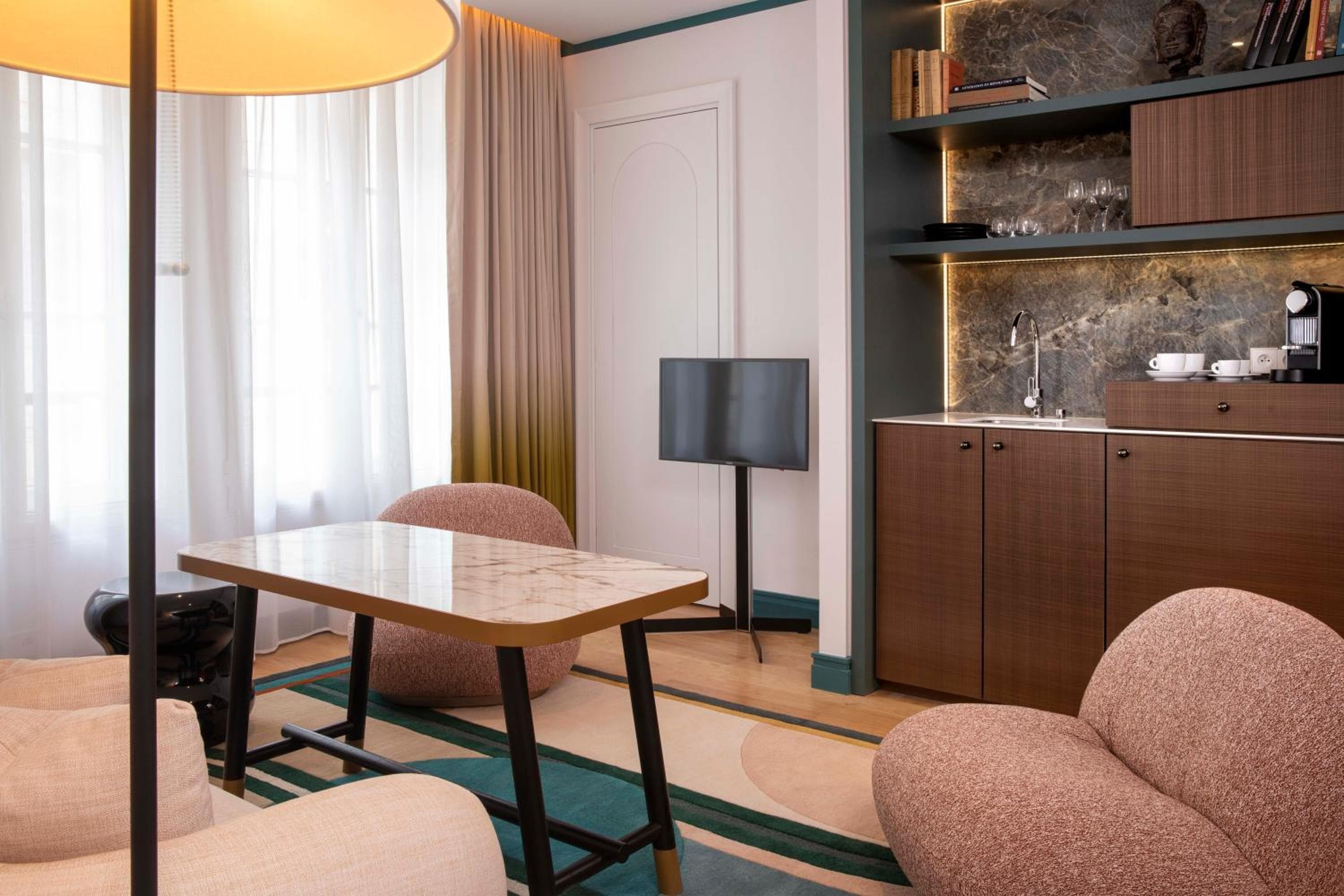 Hôtel Bel Ami — 14