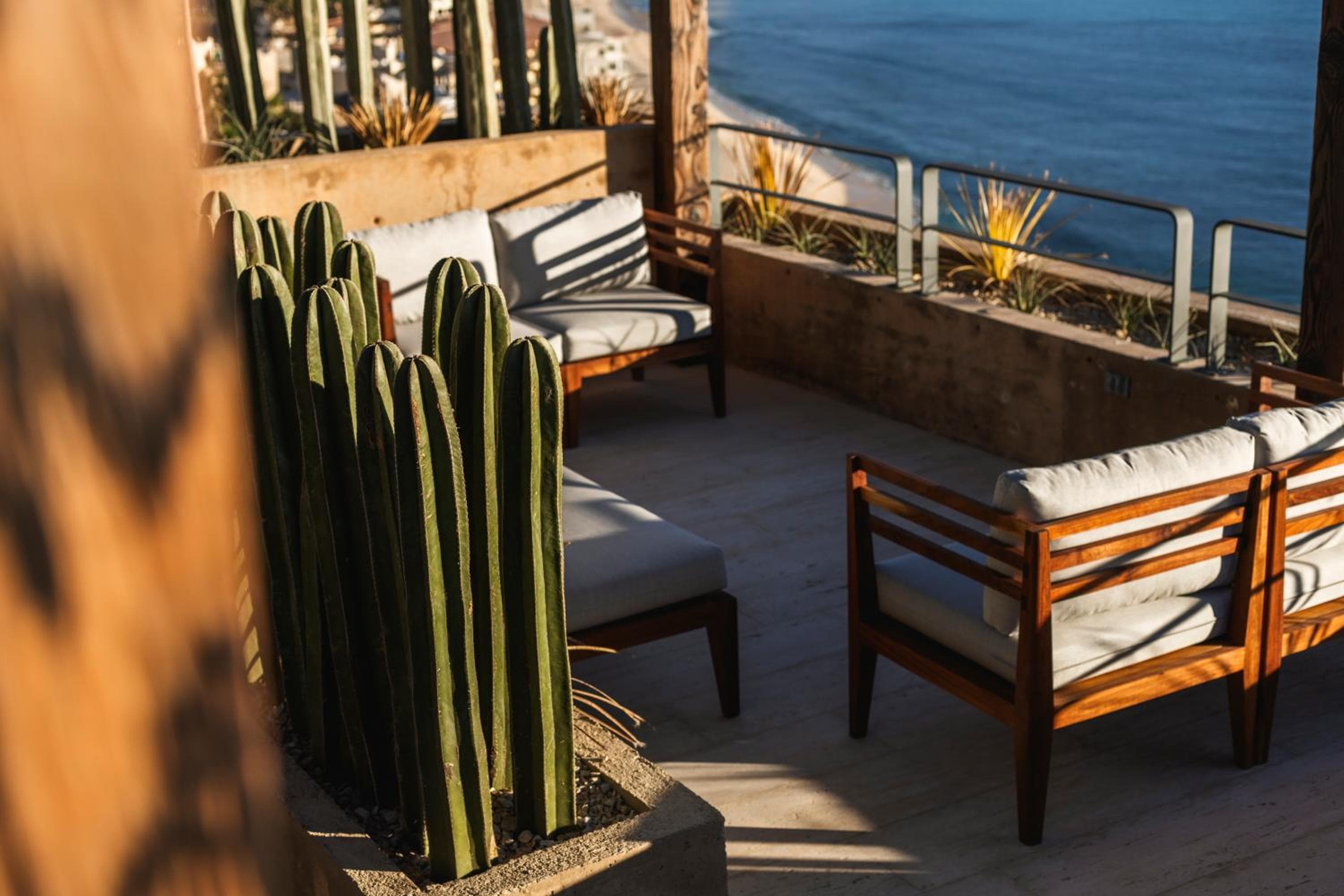 Jacuzzi privado - Vistas impresionantes - Terraza exterior — 10