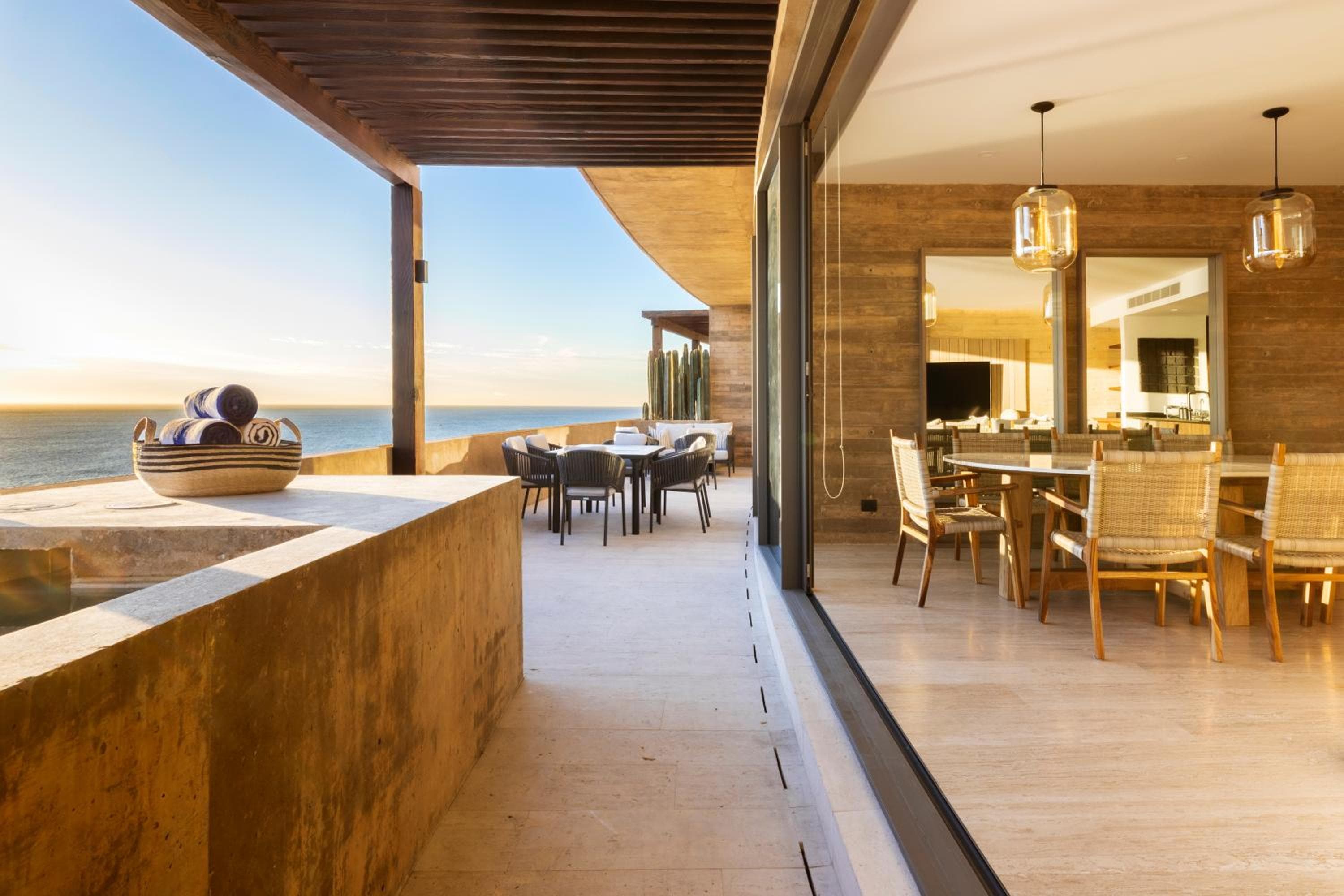 Jacuzzi privado - Vistas impresionantes - Terraza exterior — 11