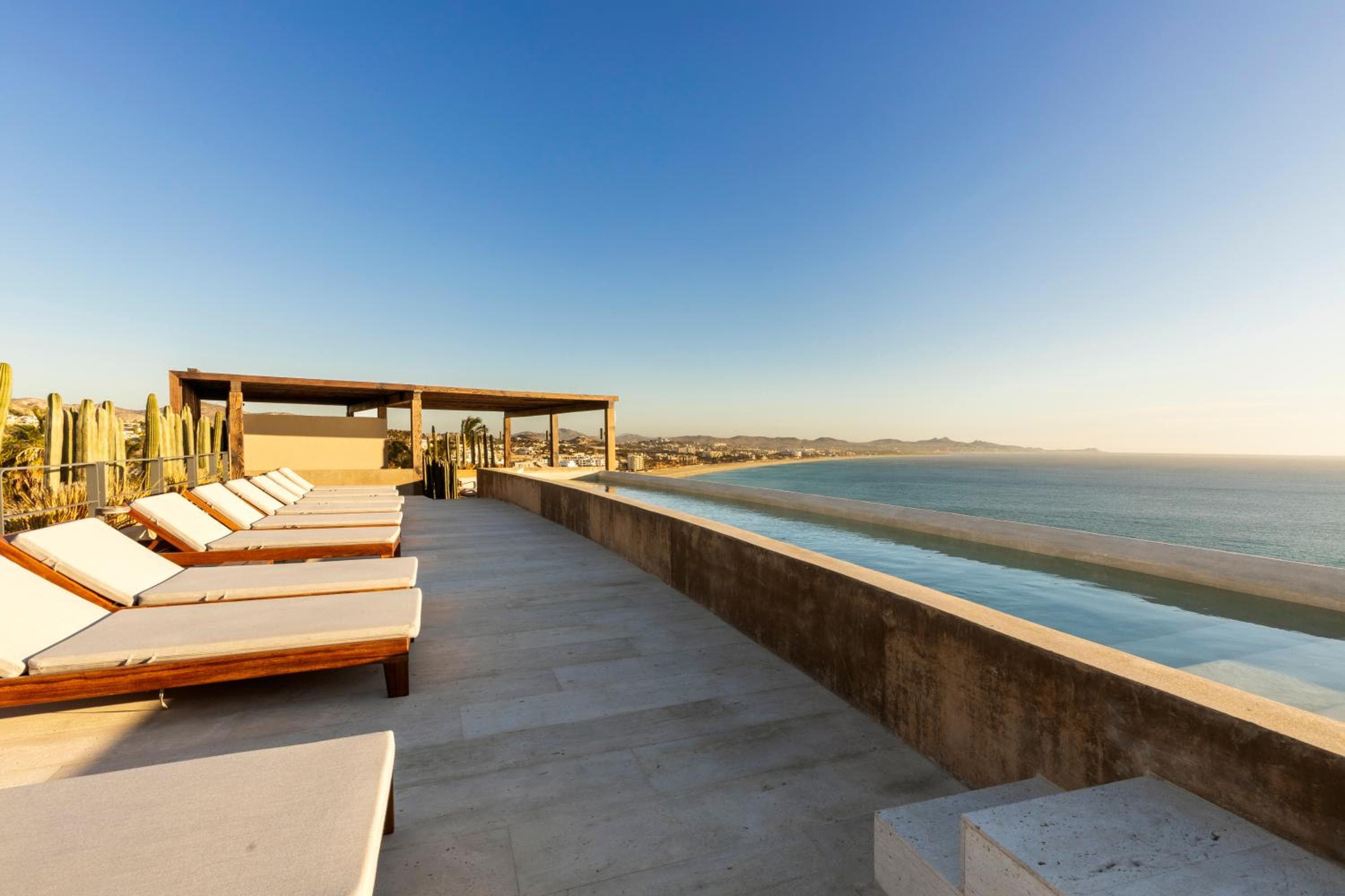 Jacuzzi privado - Vistas impresionantes - Terraza exterior — 3
