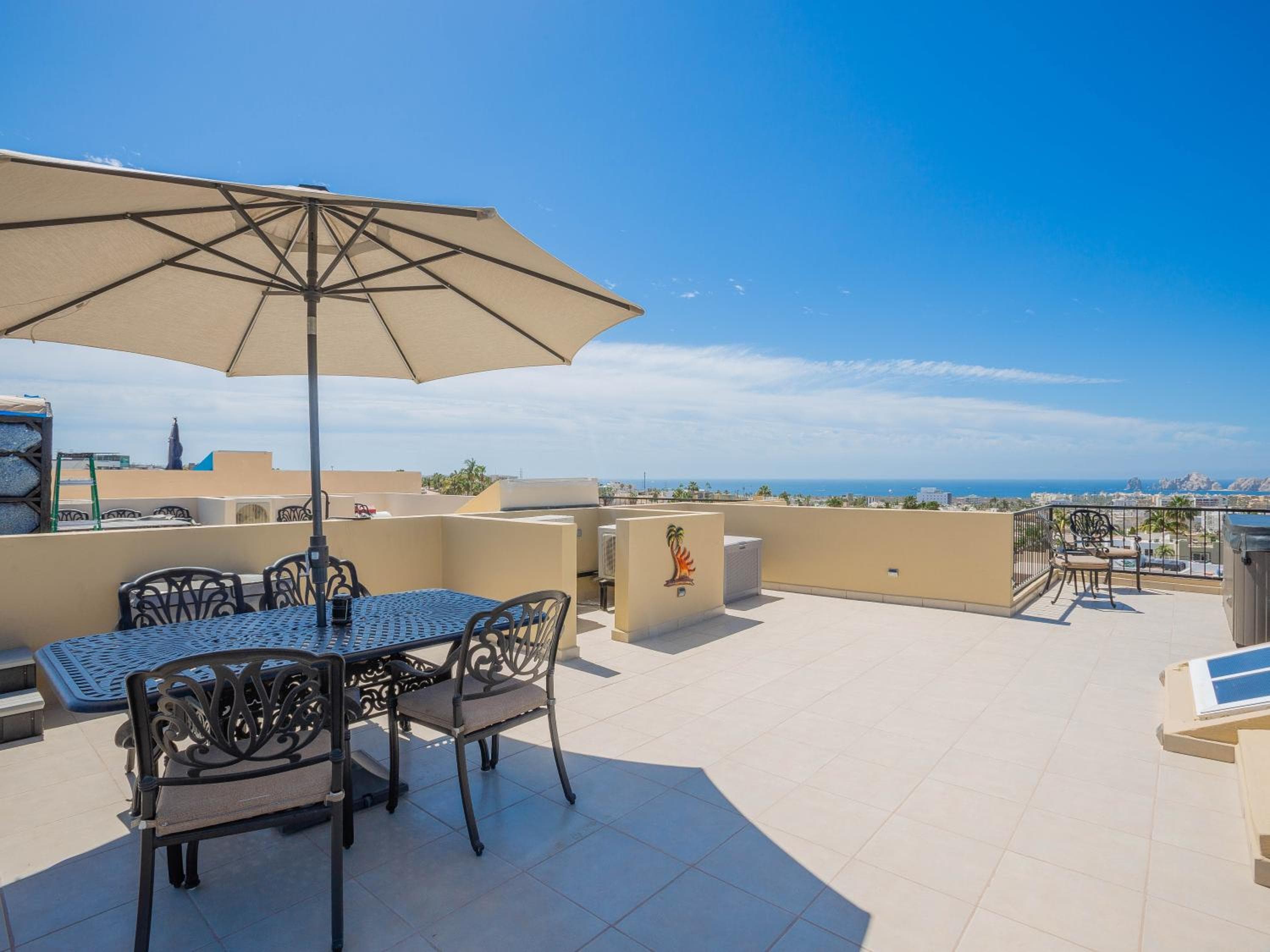 Casa Lola Land's End Views — 18