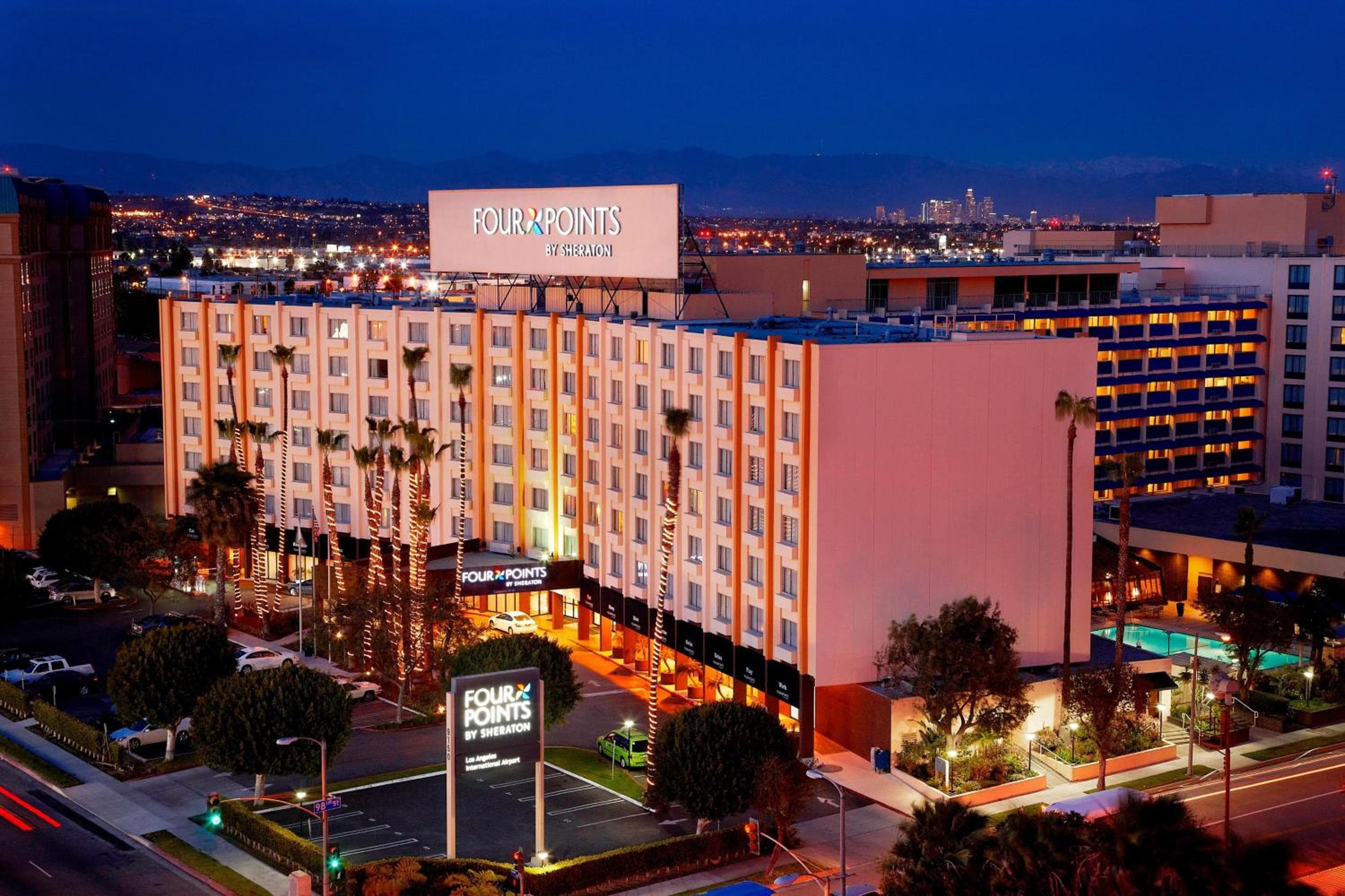 Four Points by Sheraton Aeropuerto Internacional de Los Ángeles — 1