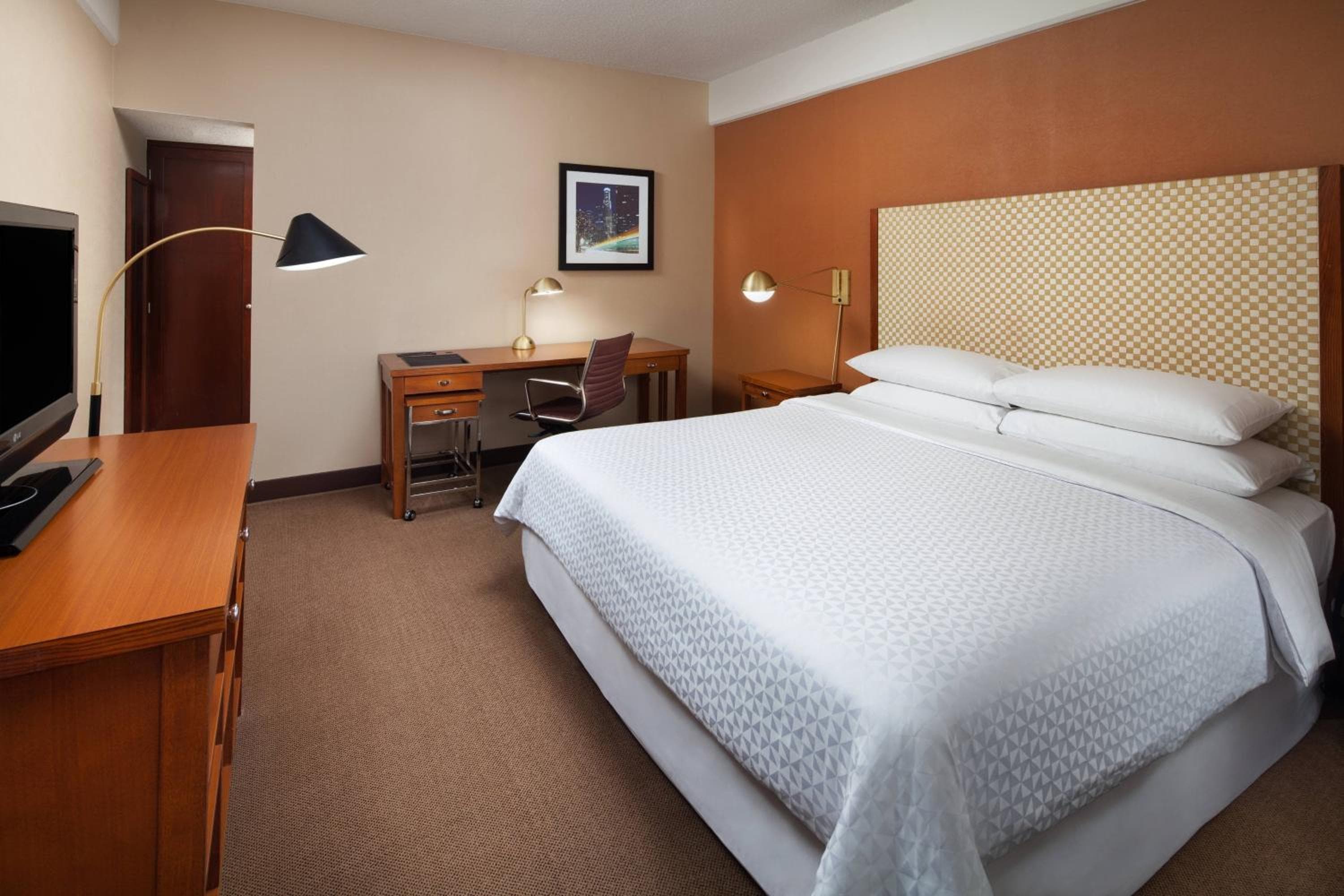 Four Points by Sheraton Aeropuerto Internacional de Los Ángeles — 13