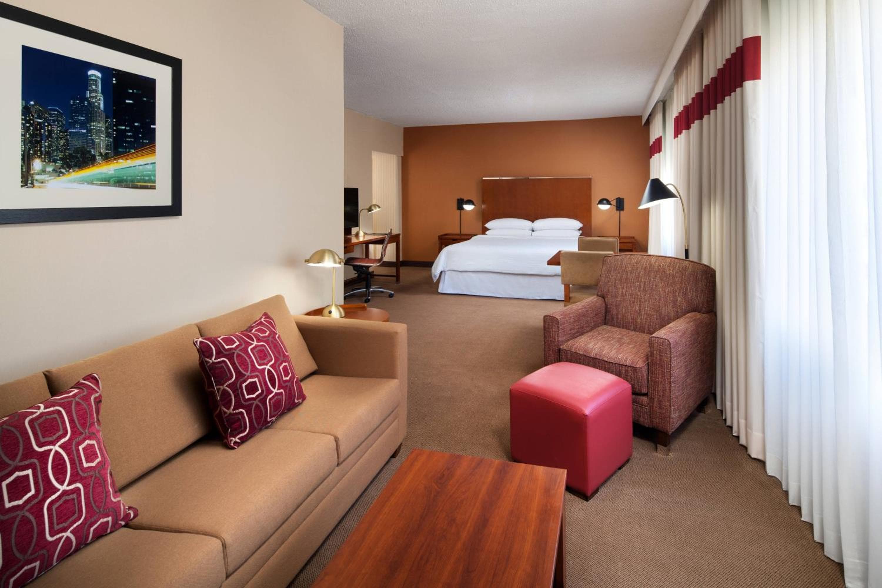 Four Points by Sheraton Aeropuerto Internacional de Los Ángeles — 24