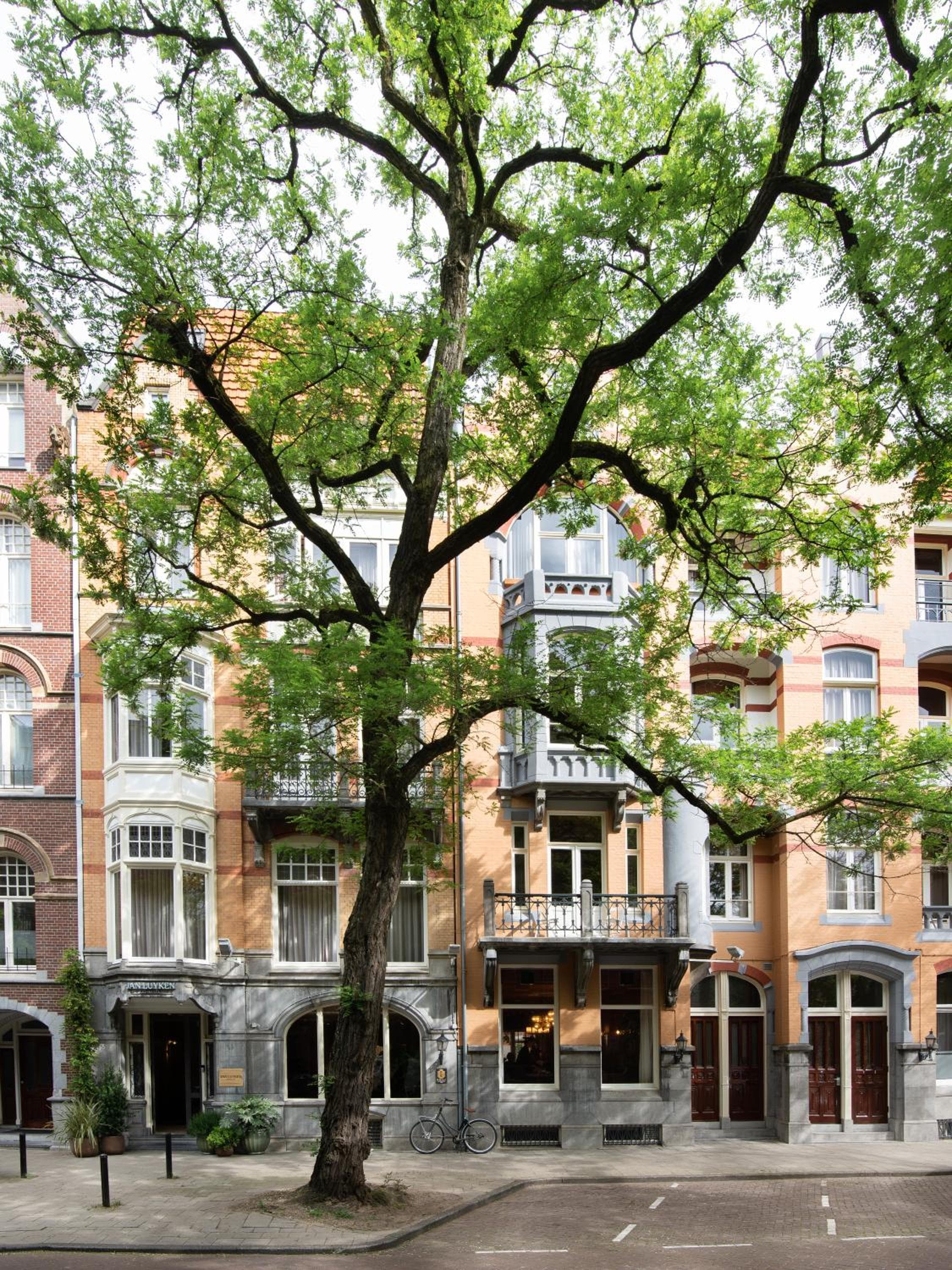 Jan Luyken Amsterdam — 30