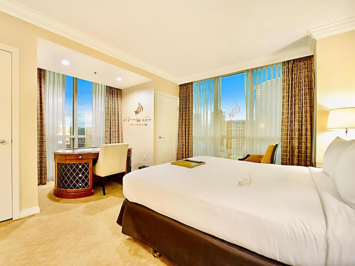 Amalz Suites Collection at MGM Signature ! — 12