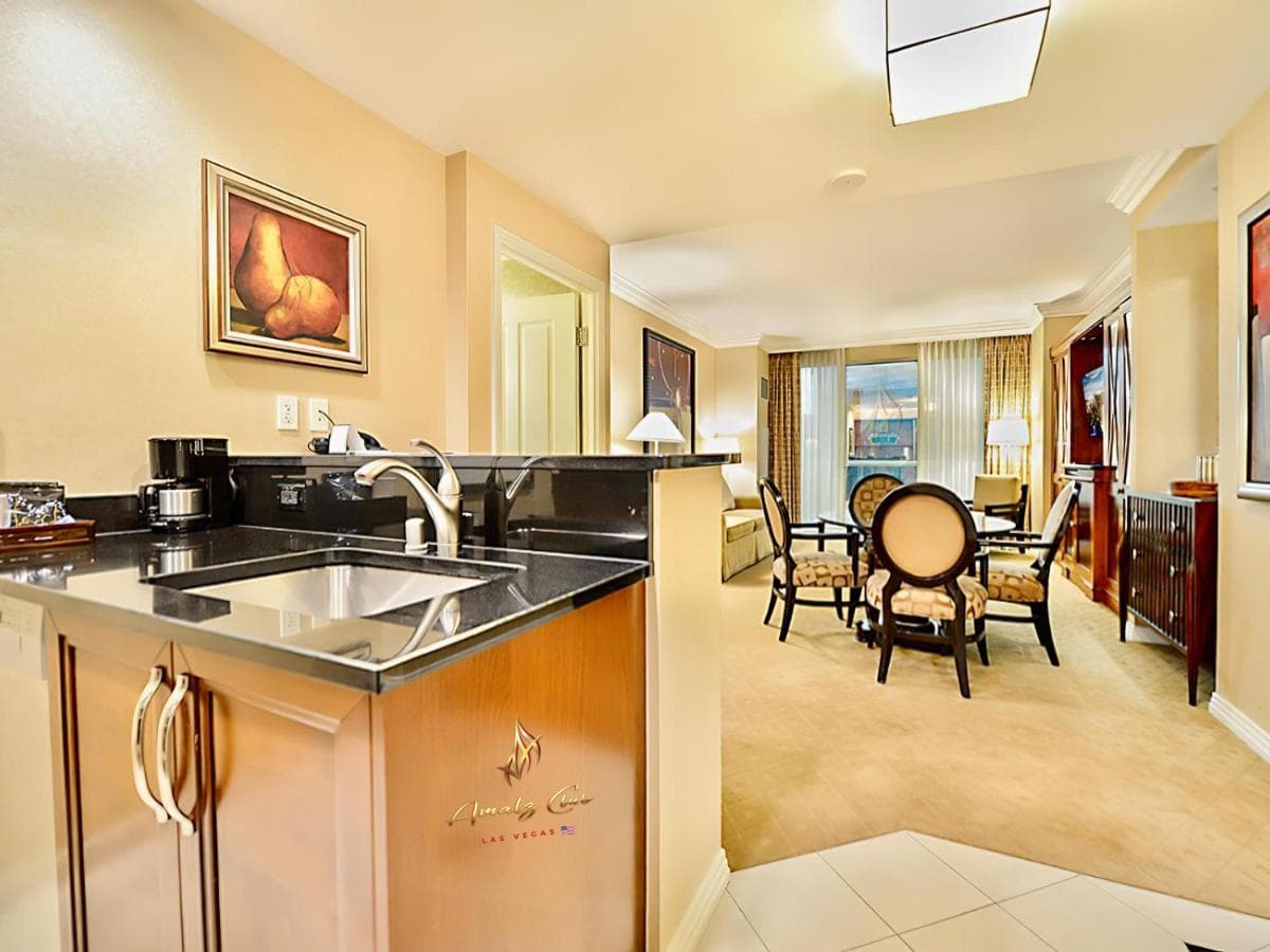 Amalz Suites Collection at MGM Signature ! — 3