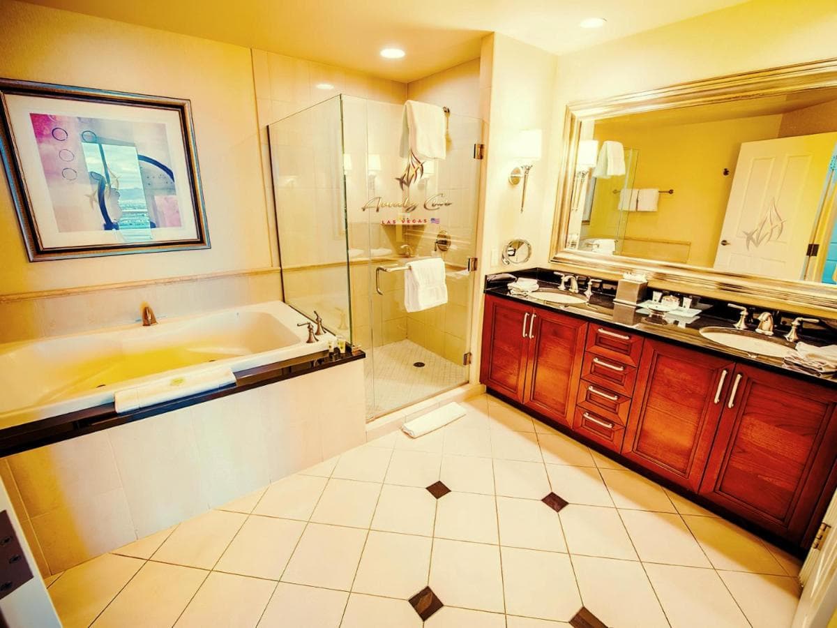 Amalz Suites Collection at MGM Signature ! — 28
