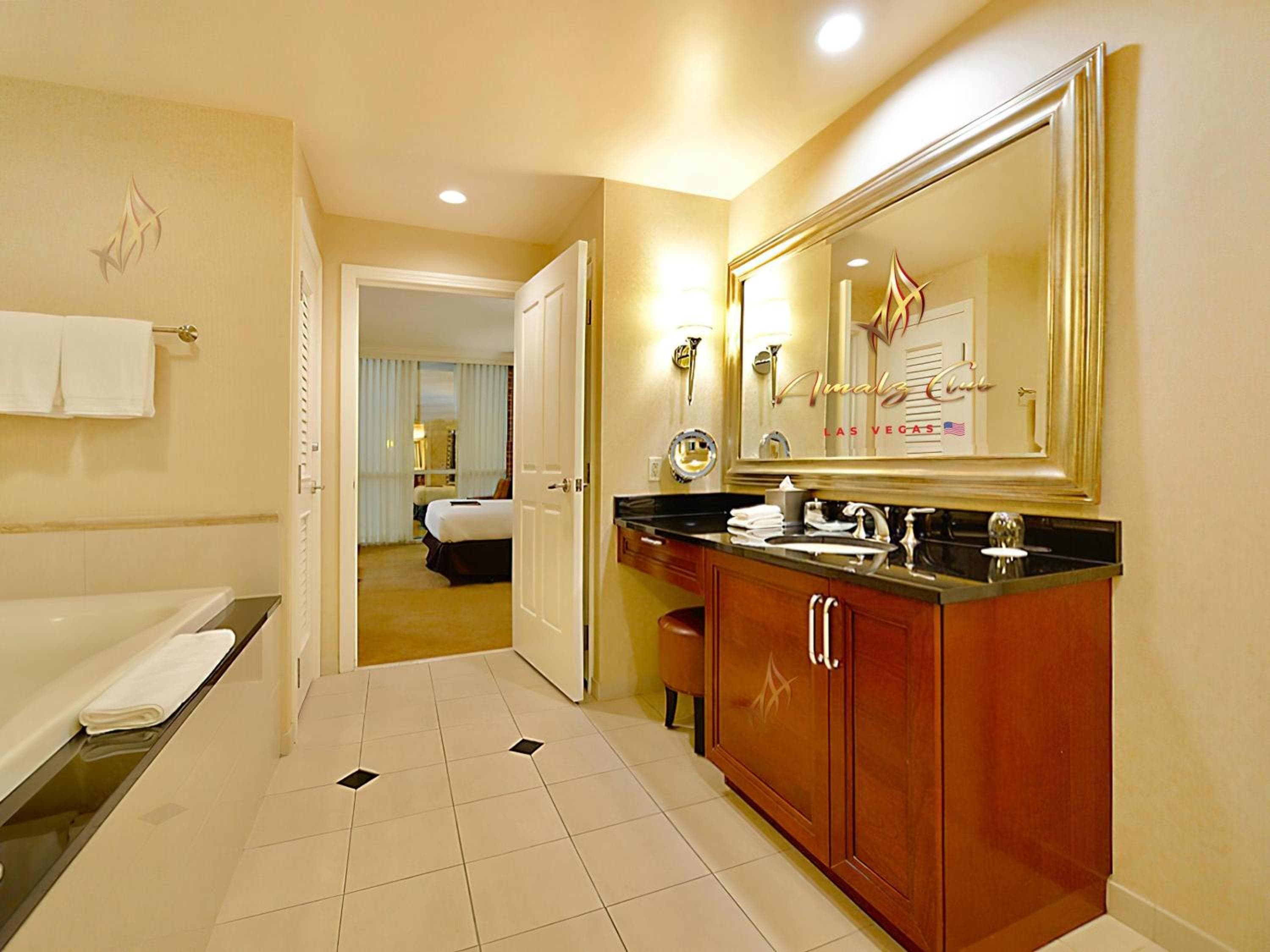 Amalz Suites Collection at MGM Signature ! — 19