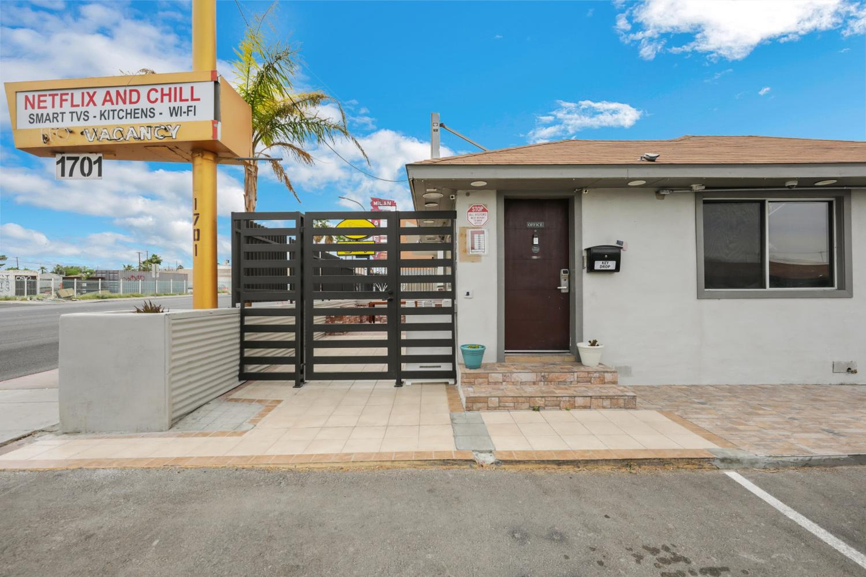 Desert Moon Motel — 2