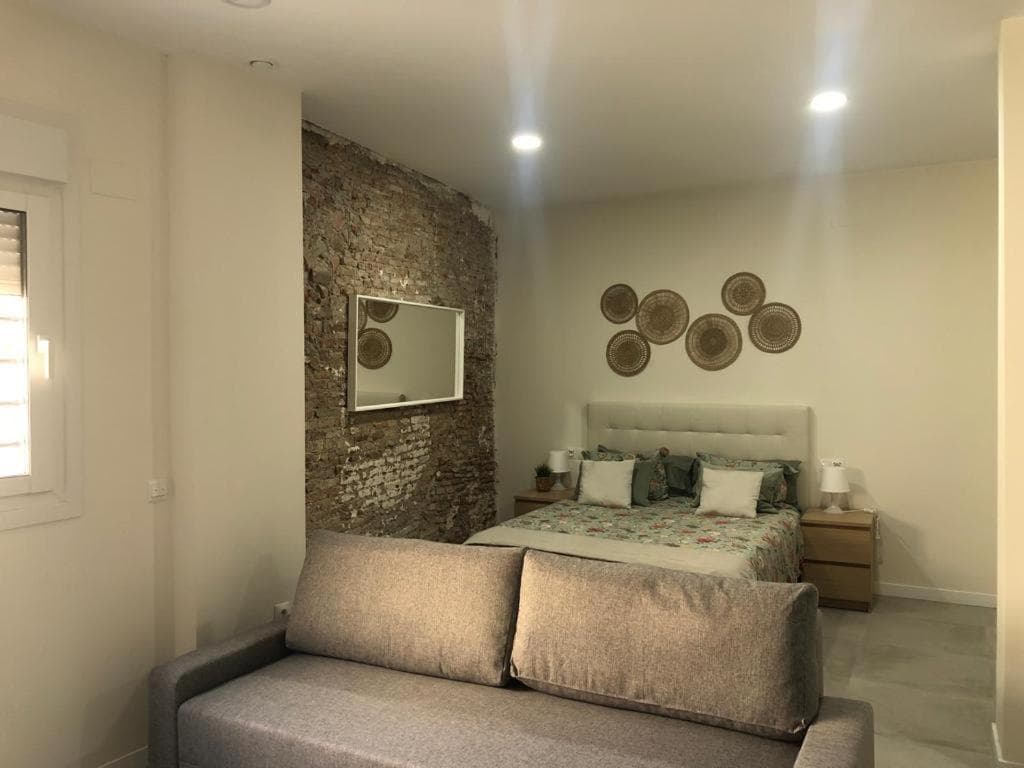 Estudio Trinidad Centro Málaga 2 — 24