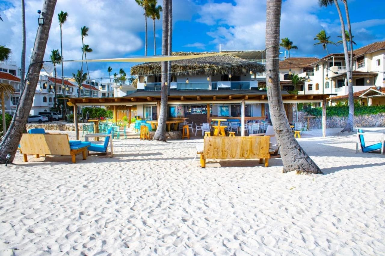 Villa Blanca Beach Club — 7