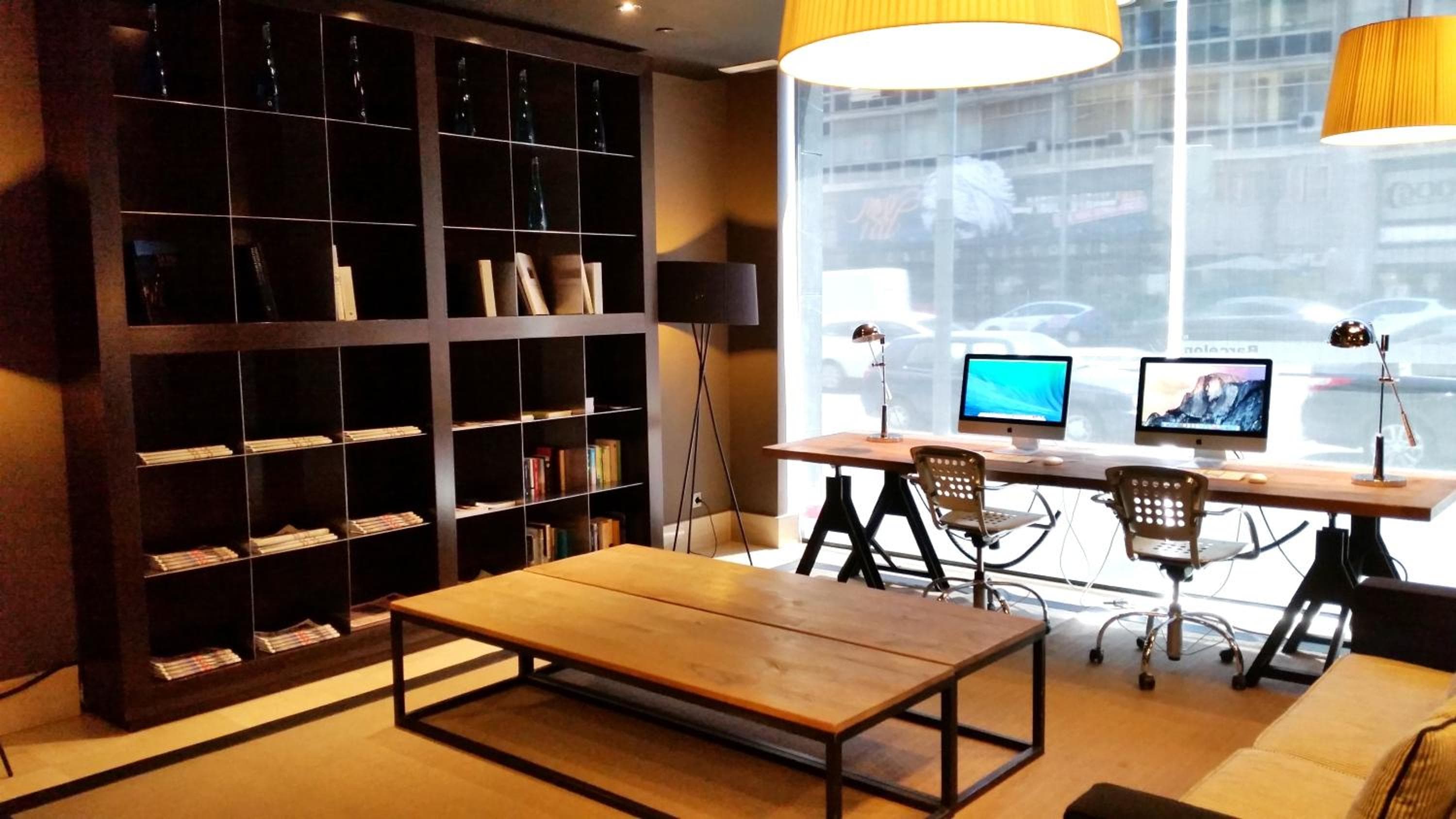 Hotel Barcelona Universal — 15