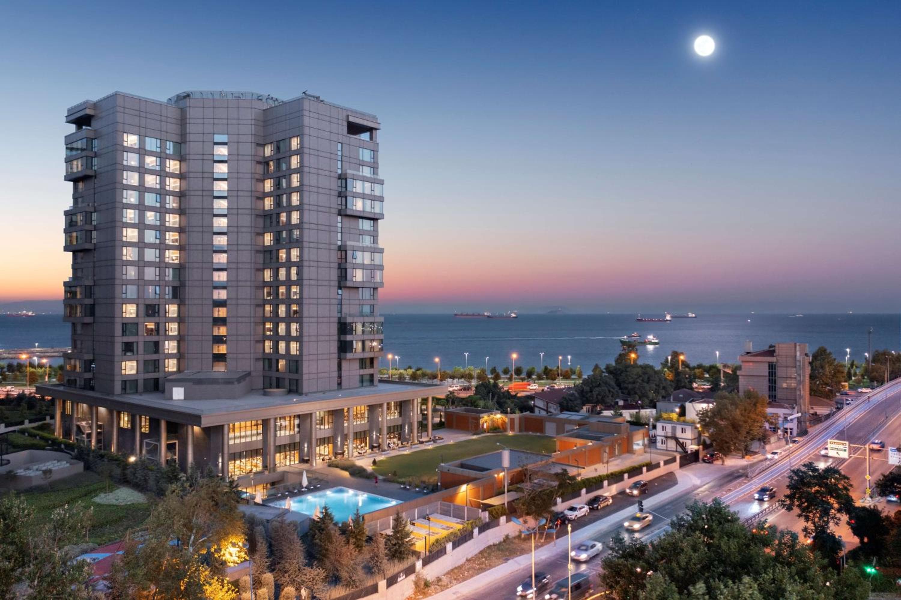 Hilton Istanbul Bakirkoy — 1