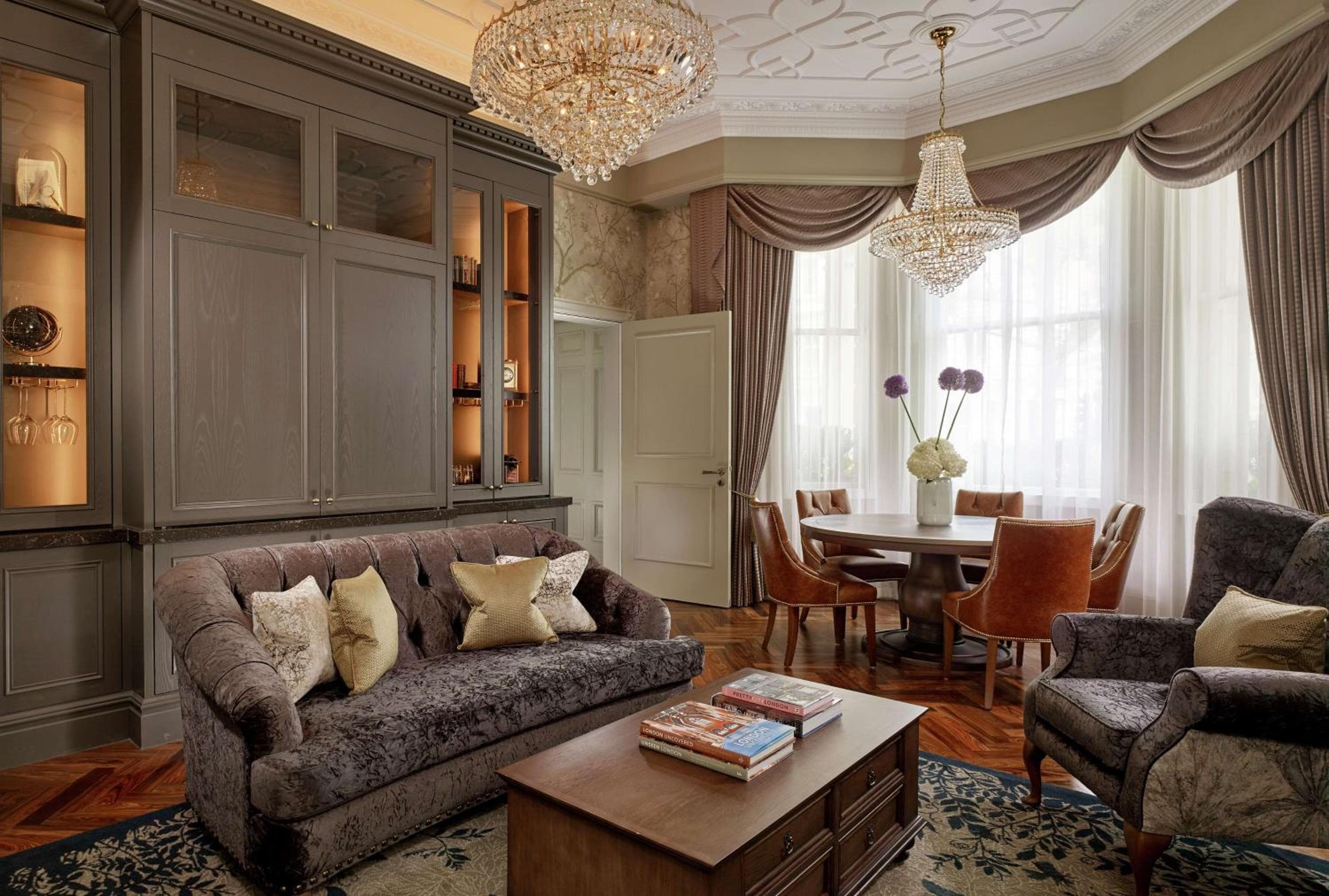100 Queen's Gate Hotel Londra, Curio Collection by Hilton — 11