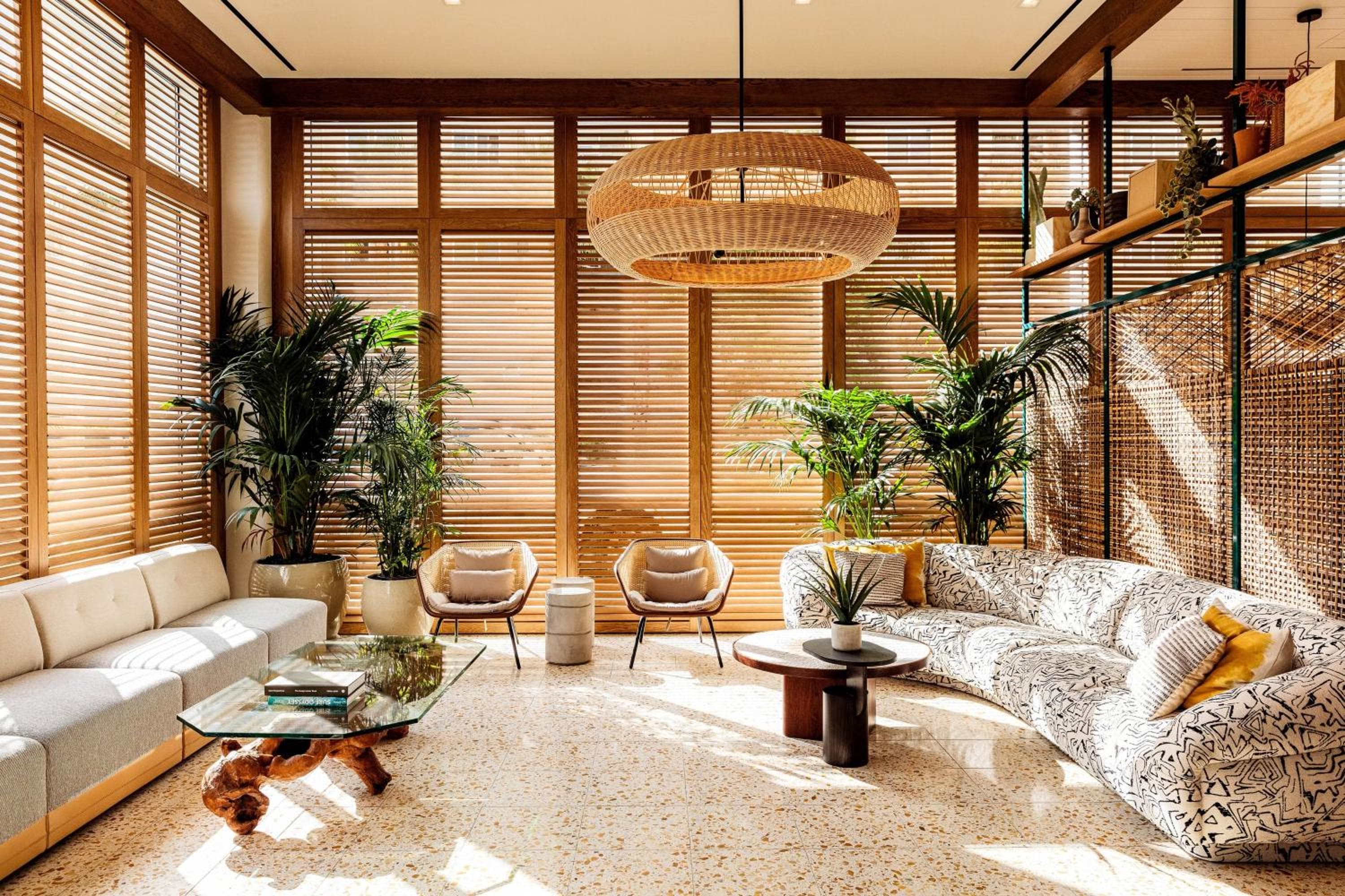 Hotel June West LA, a Member of Design Hotels — 10