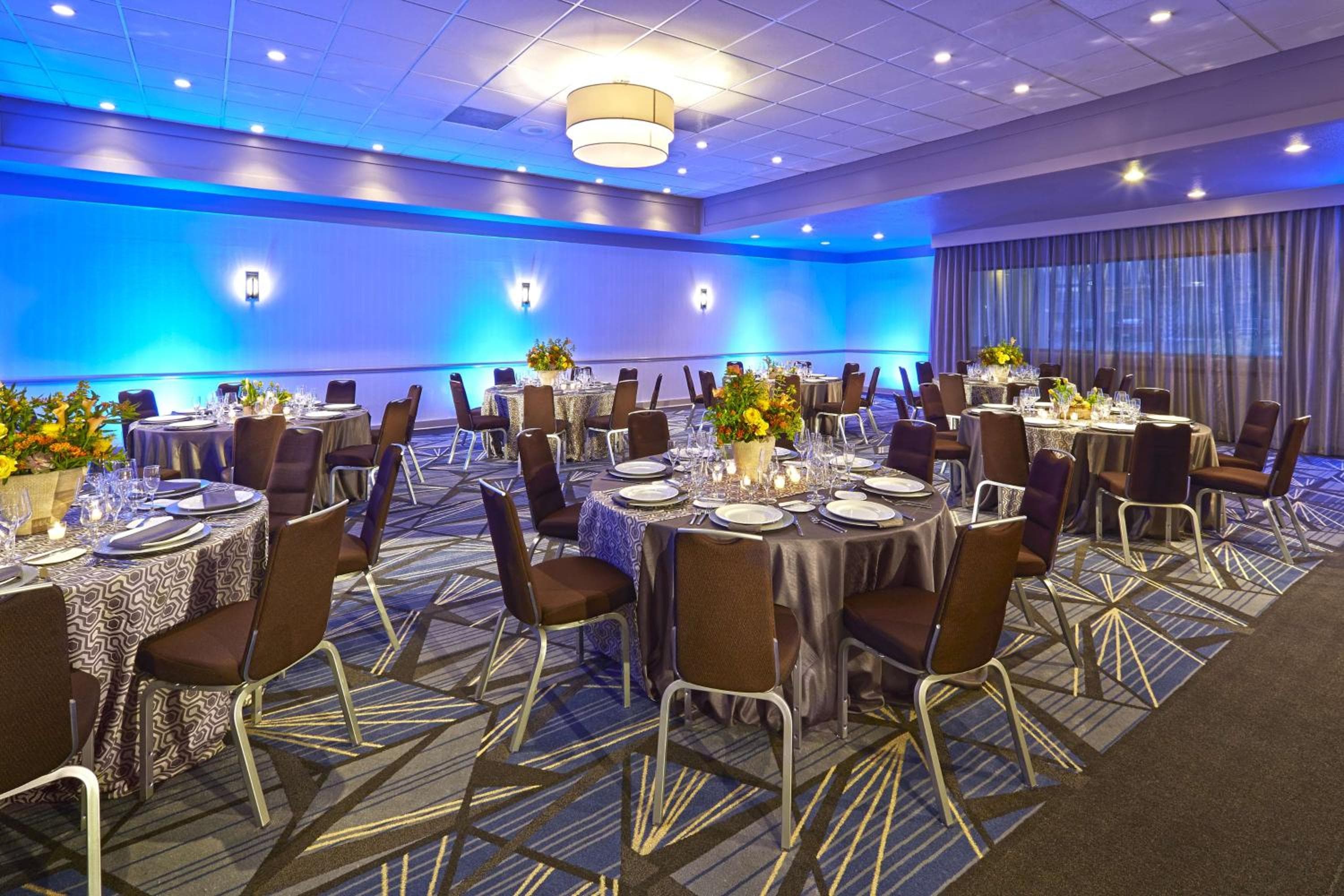 Hotel MDR Marina del Rey- a DoubleTree by Hilton — 12