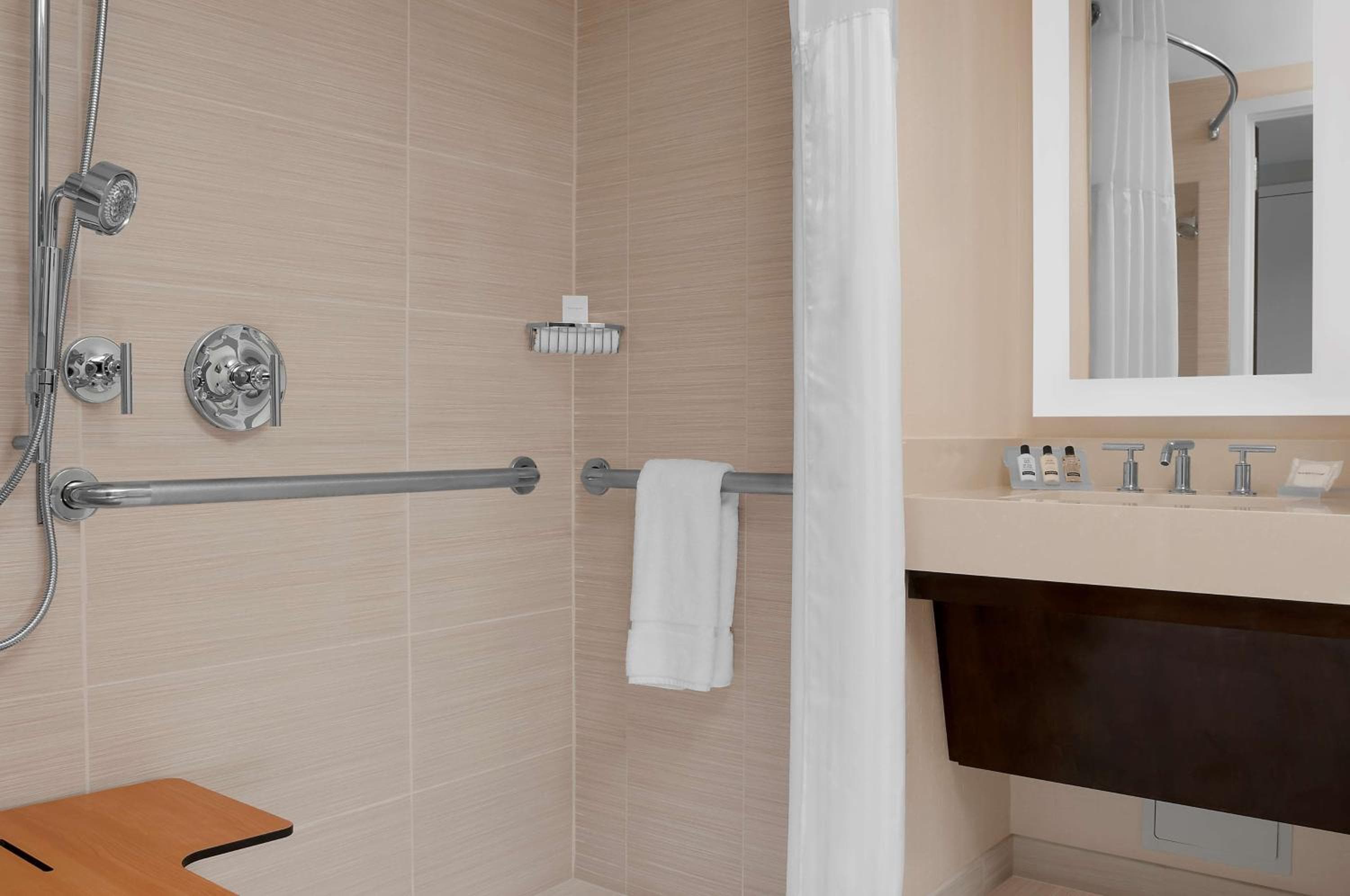 Hilton Garden Inn New York - Times Square Central — 26