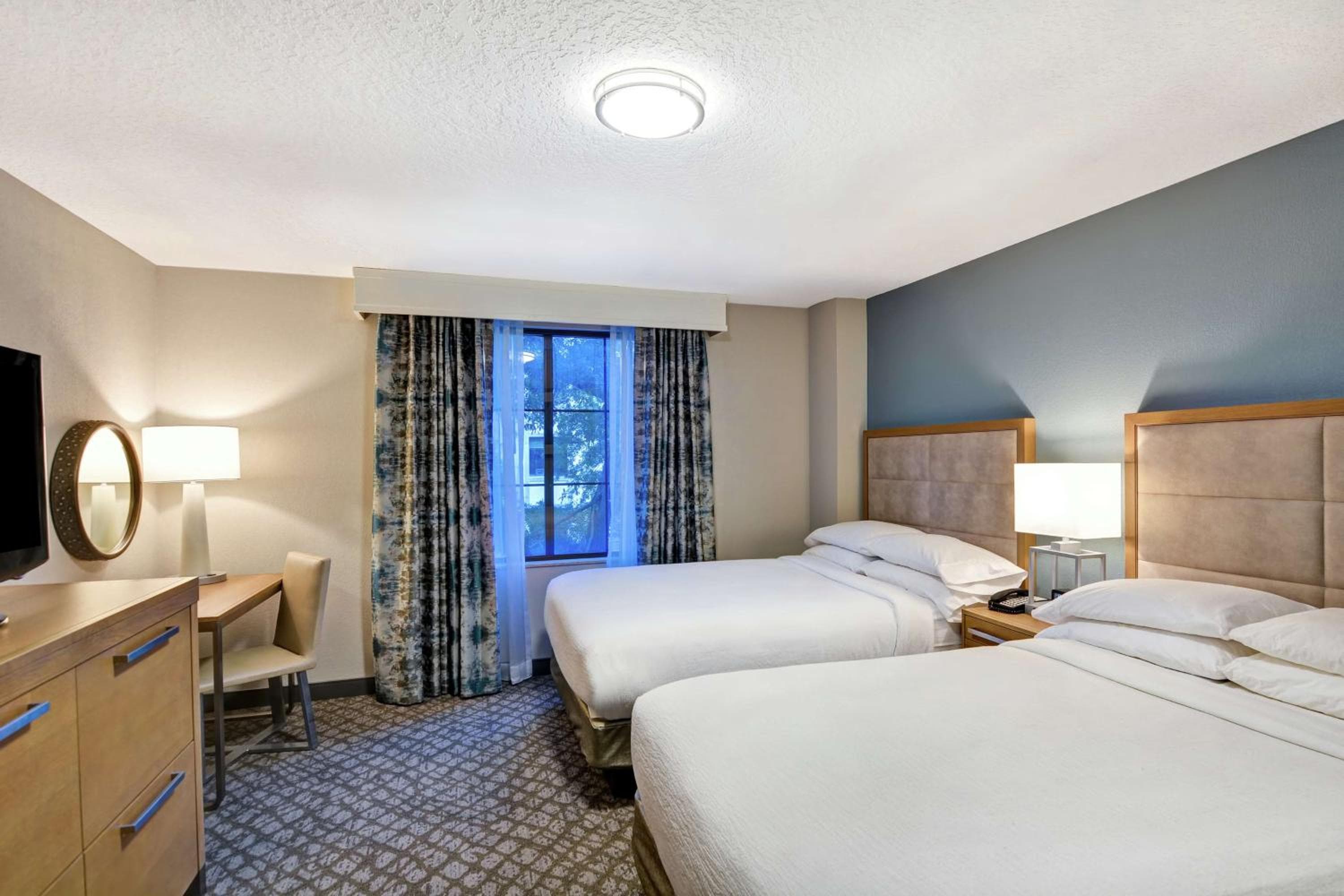 Embassy Suites by Hilton Orlando-Downtown — 15