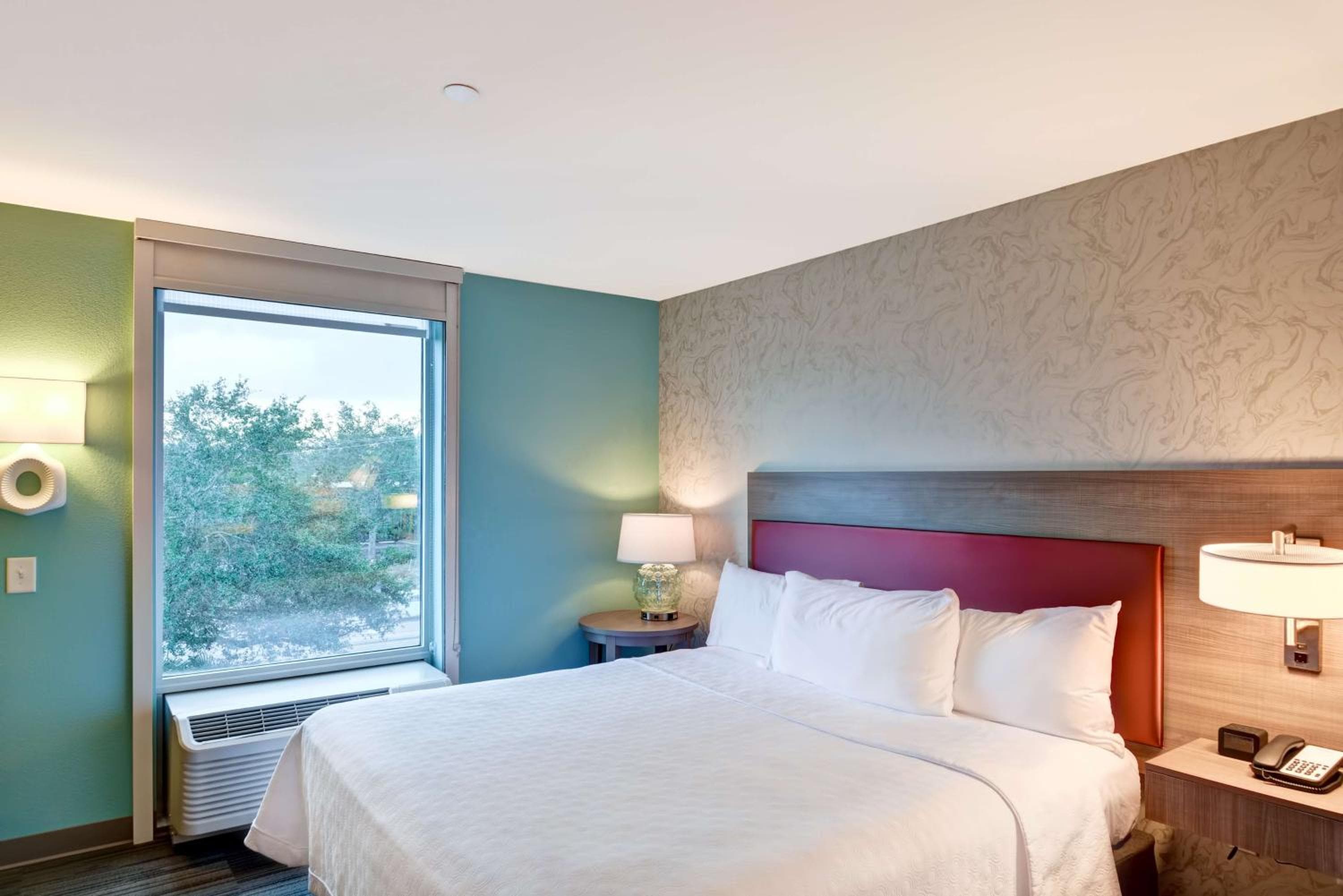 Home2 Suites By Hilton Tampa USF vicino a Busch Gardens — 12