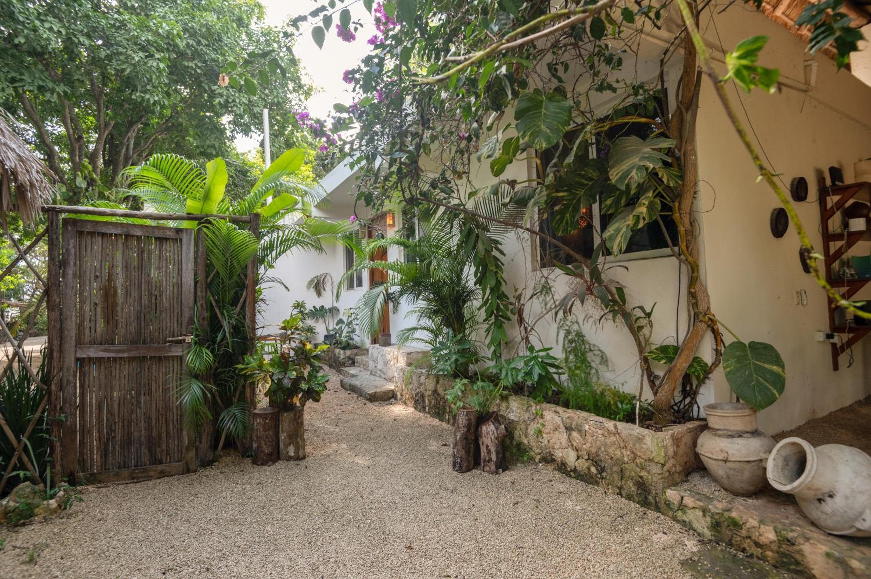 Huaya Camp — 30
