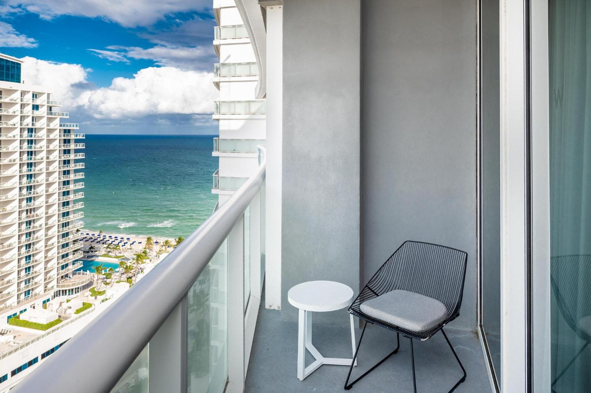 High Floor Luxury 2BR 2BA, Sleeps 6, Resort Access - Horizon by HomeStakes Stays — 21