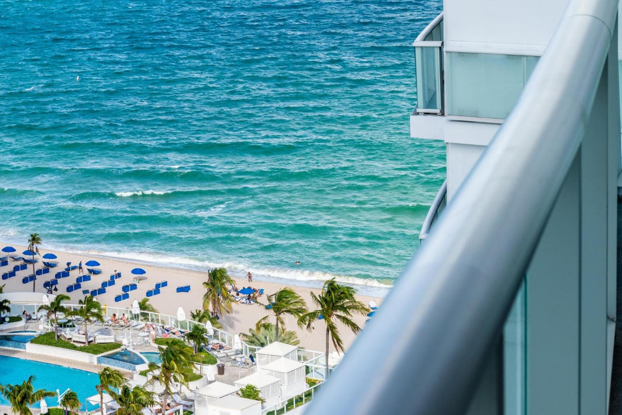 High Floor Luxury 2BR 2BA, Sleeps 6, Resort Access - Horizon by HomeStakes Stays — 8