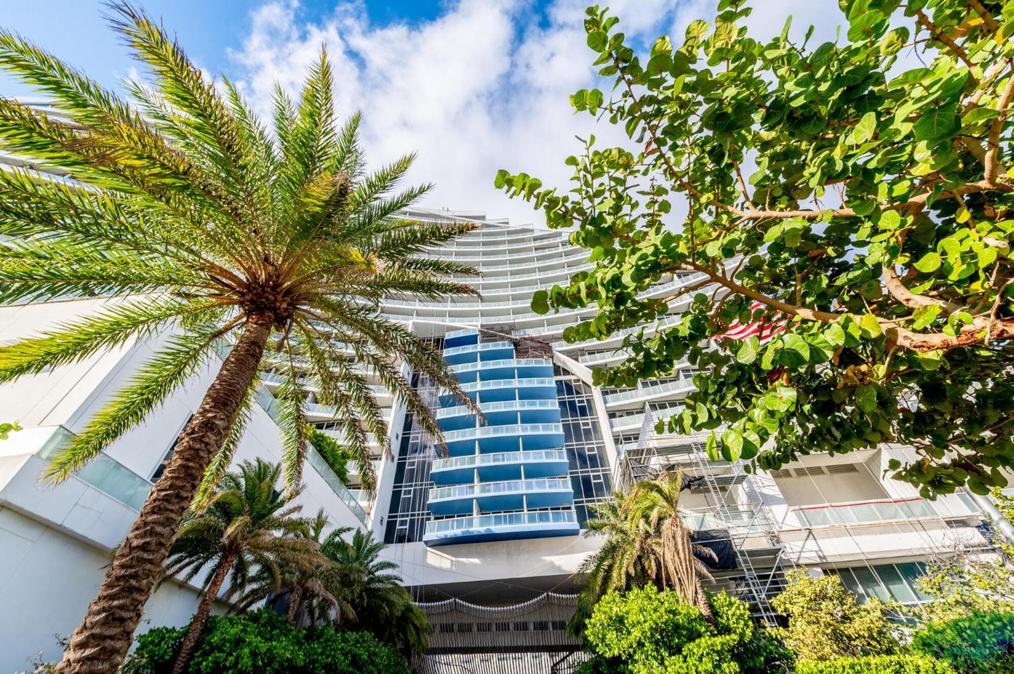 High Floor Luxury 2BR 2BA, Sleeps 6, Resort Access - Horizon by HomeStakes Stays — 28