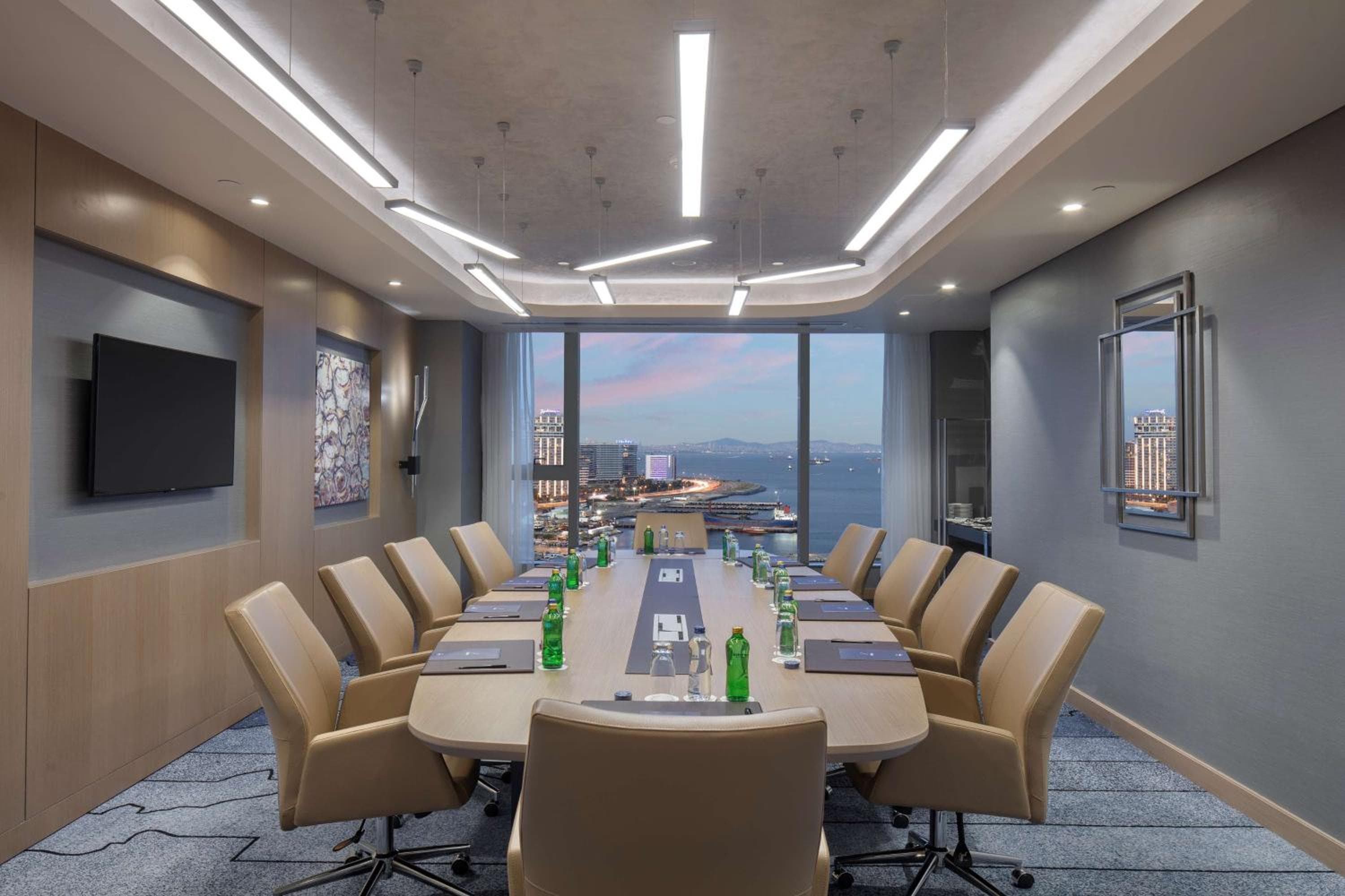 Hilton Istanbul Bakirkoy — 15