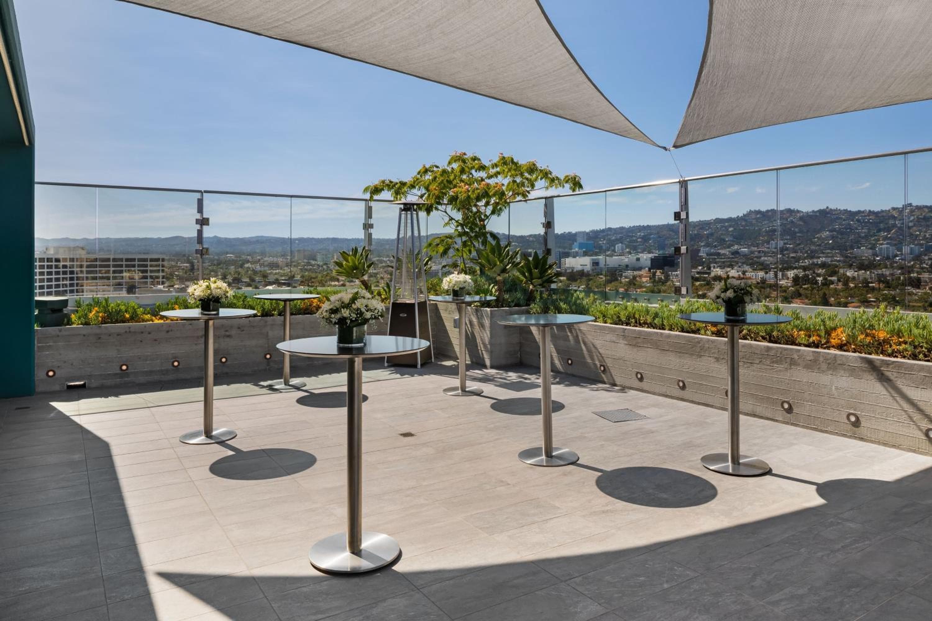 AC Hotel by Marriott Beverly Hills — 16