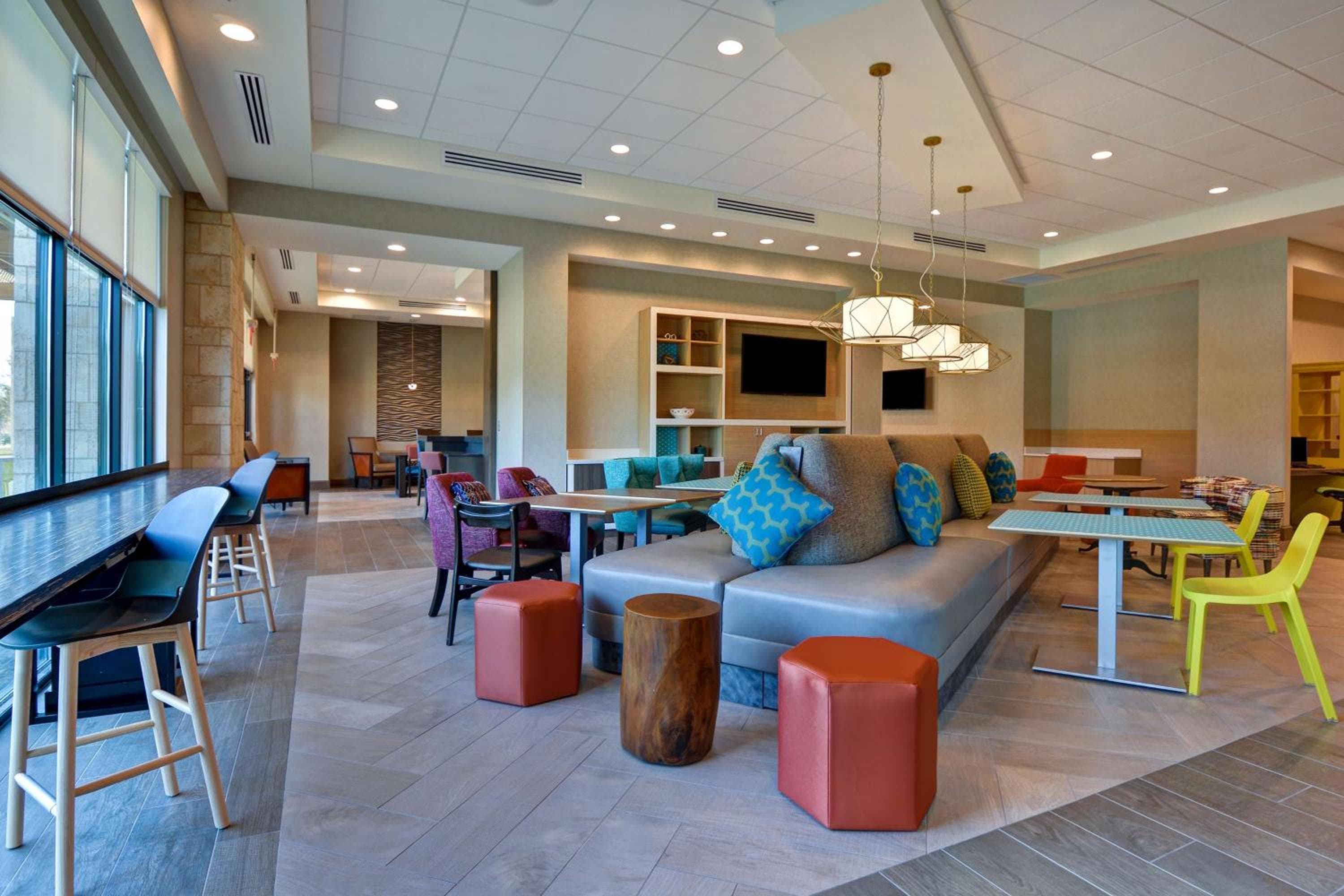 Home2 Suites By Hilton Orlando Flamingo Crossings, Florida — 13