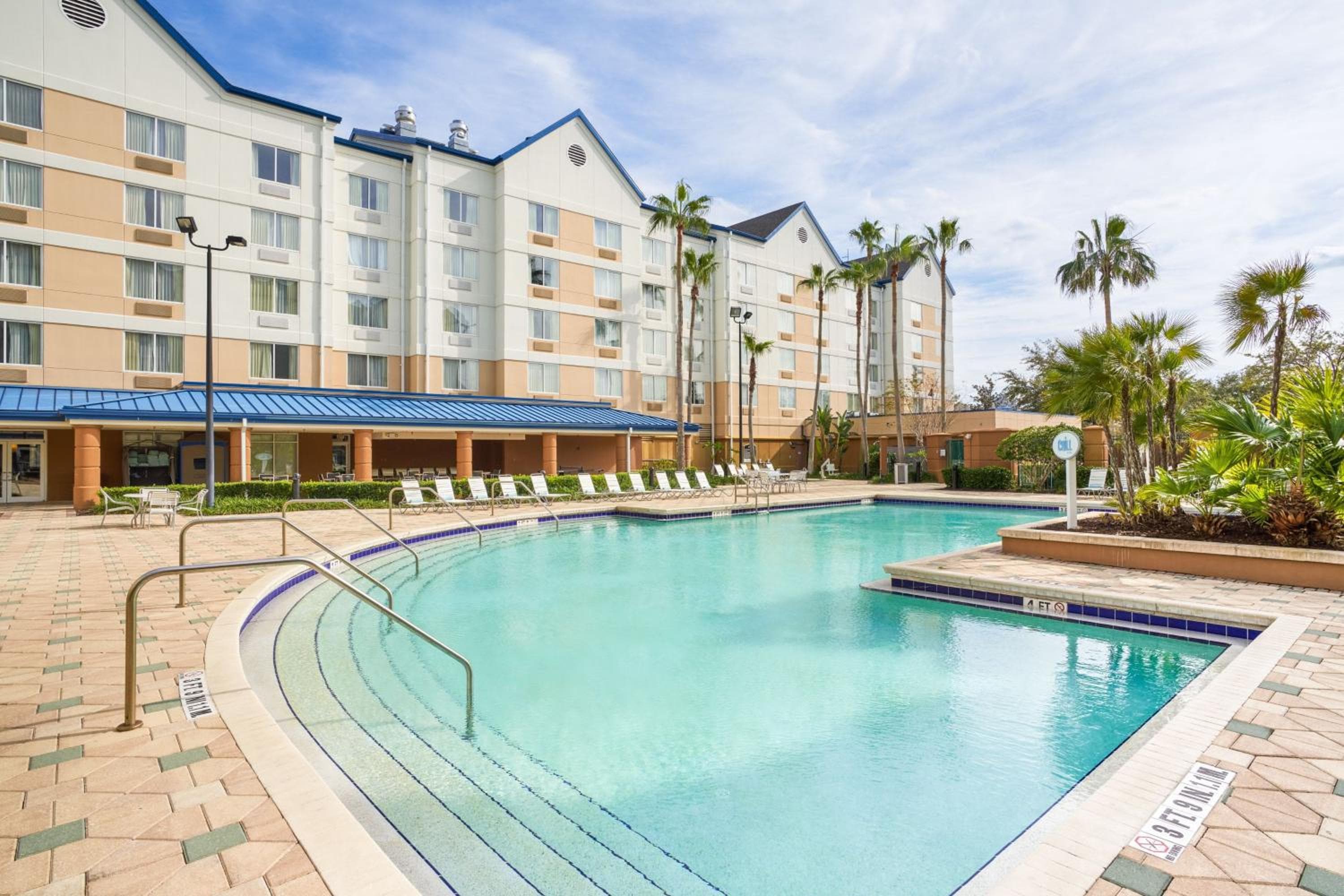 Fairfield Inn & Suites by Marriott Orlando Lake Buena Vista in the Marriott Village - Large Family Suites with Trundle Bunk Beds! — 19