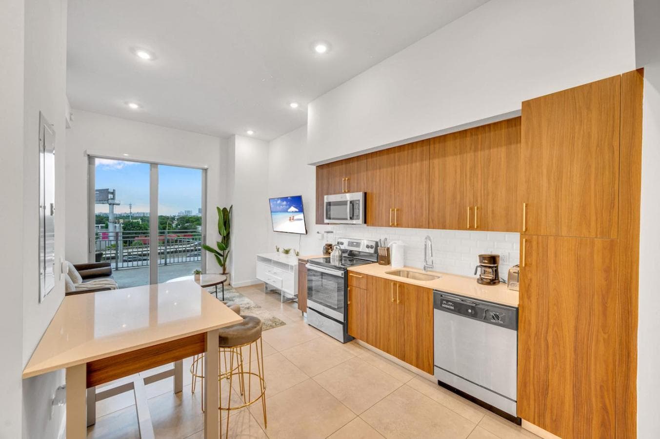 Modern Unit in Downtown Miami With Free Parking — 27