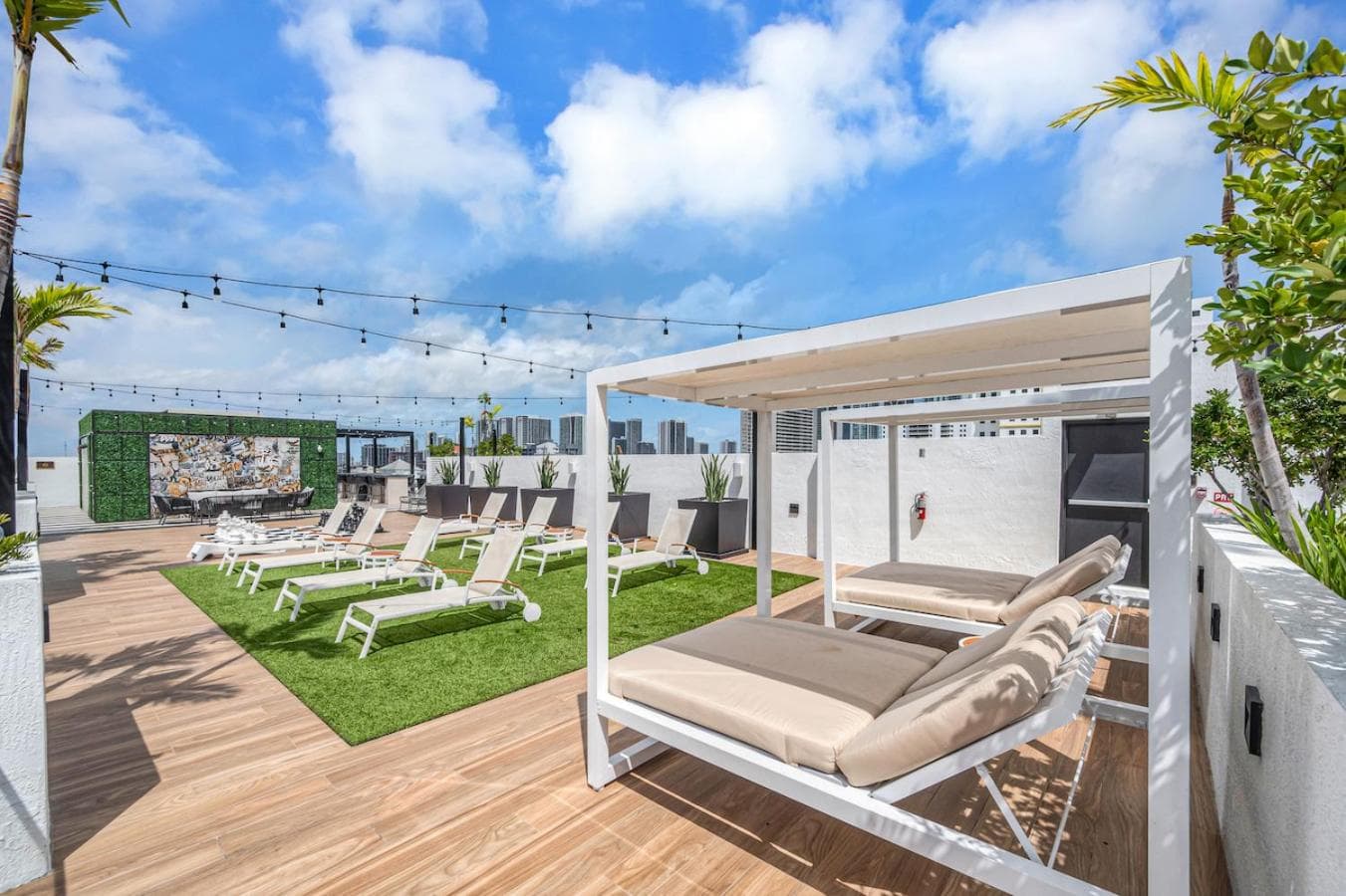 Modern Unit in Downtown Miami With Free Parking — 11