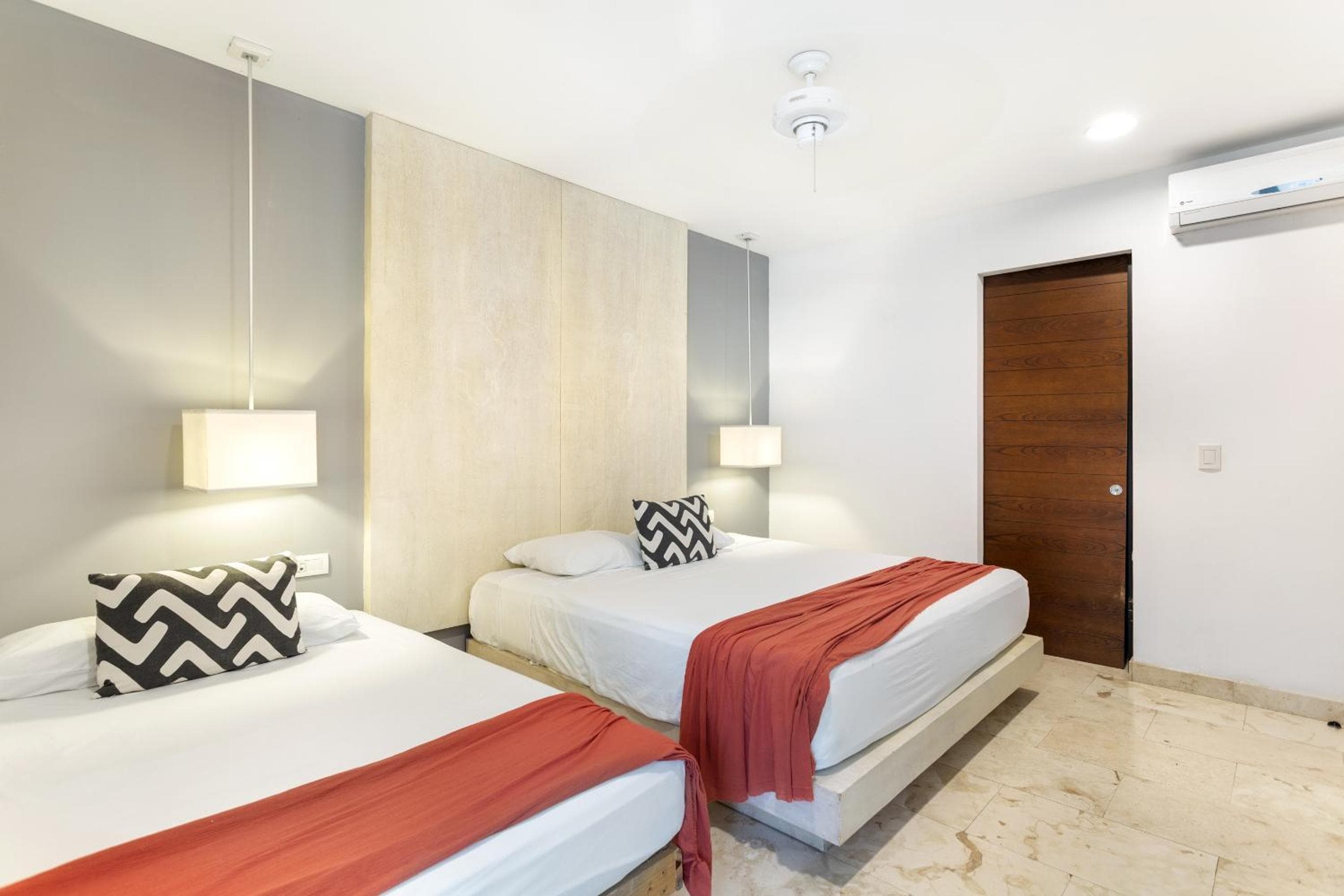 Anah Luxury Condos — 24