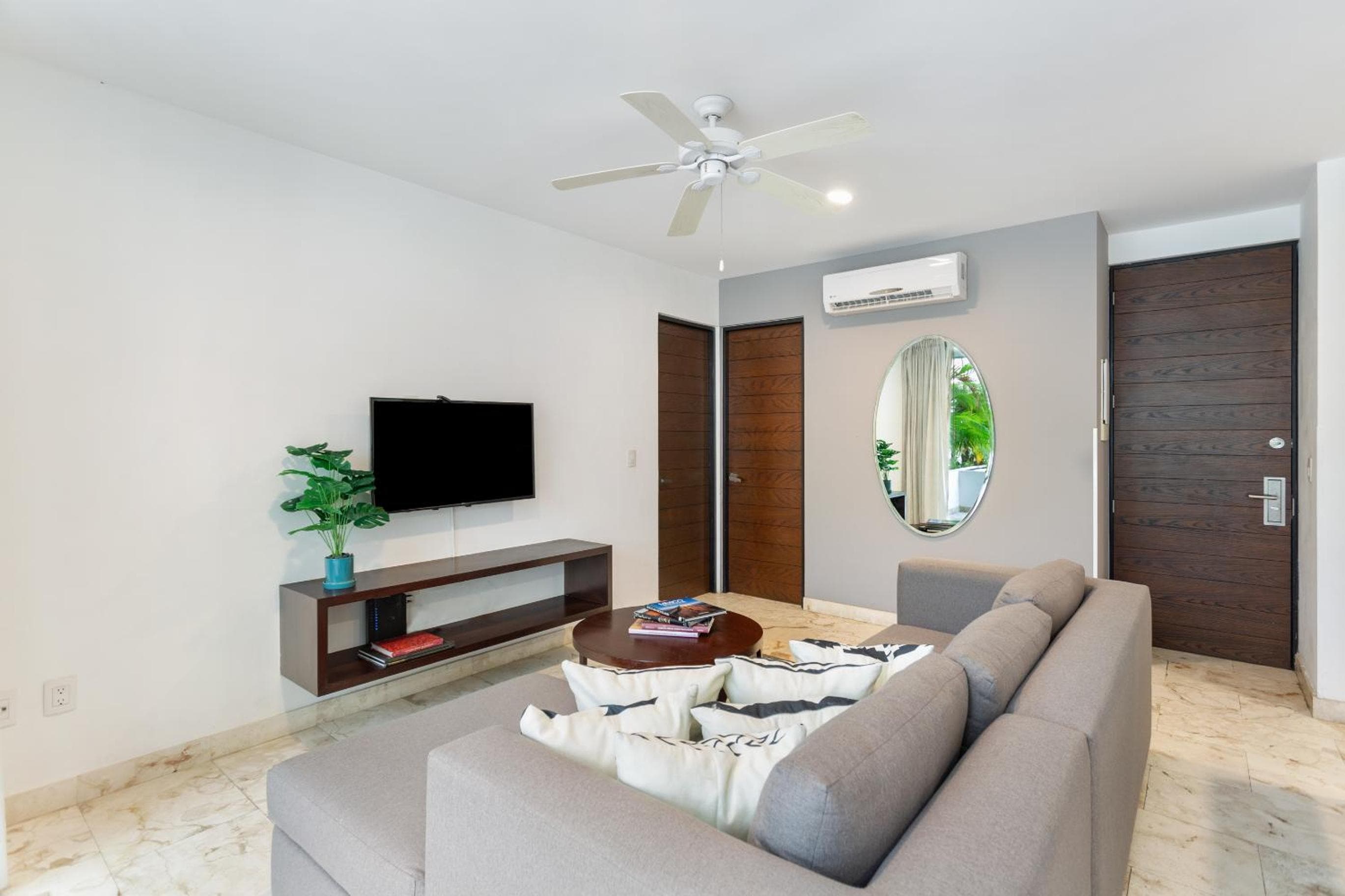 Anah Luxury Condos — 23